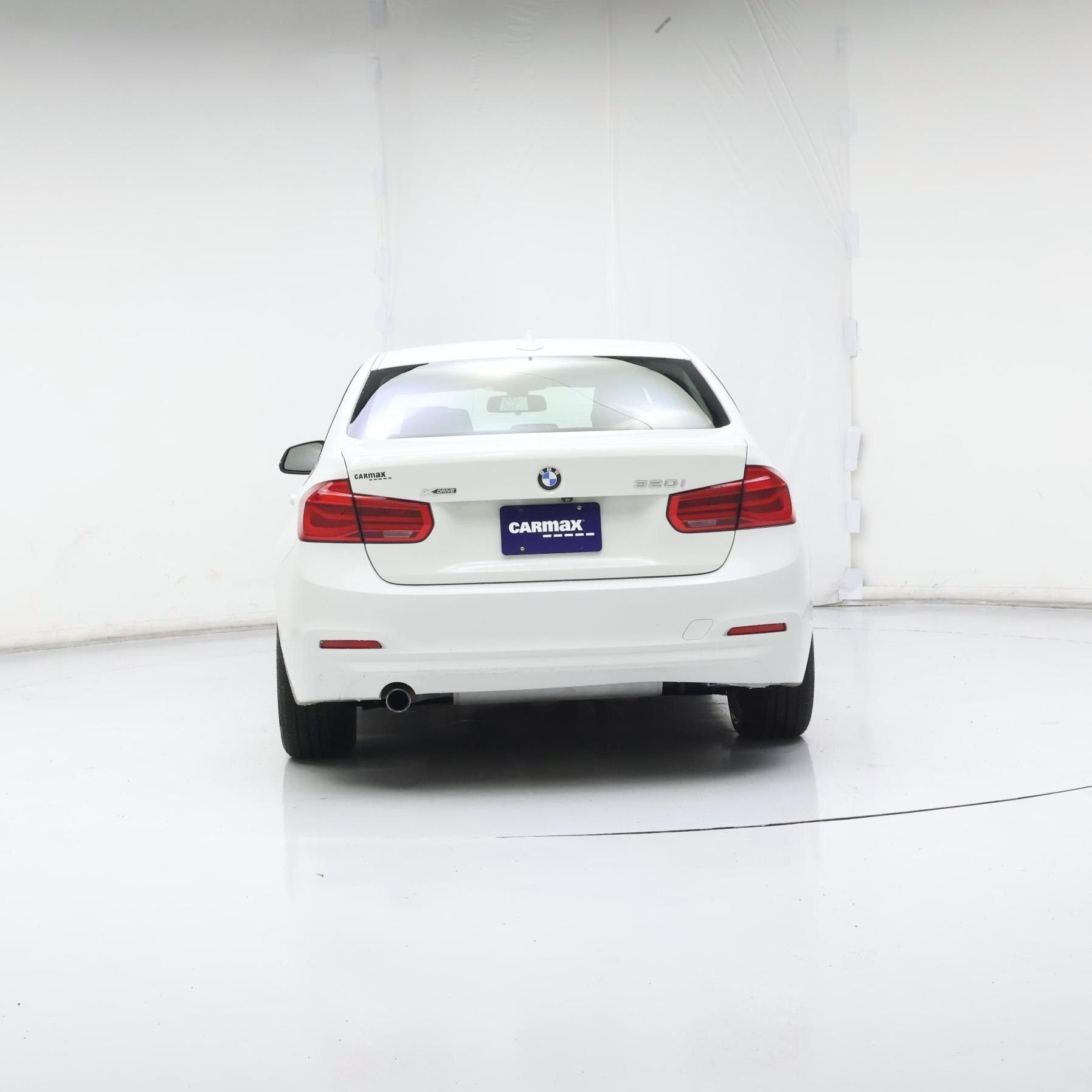 Thumbnail: 2018 BMW 3 Series - 6