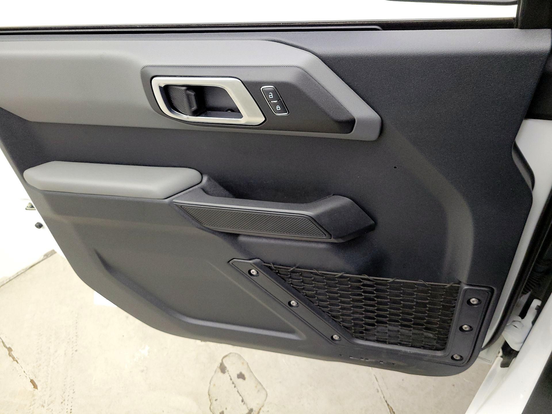 Thumbnail: 2022 Ford Bronco - 12