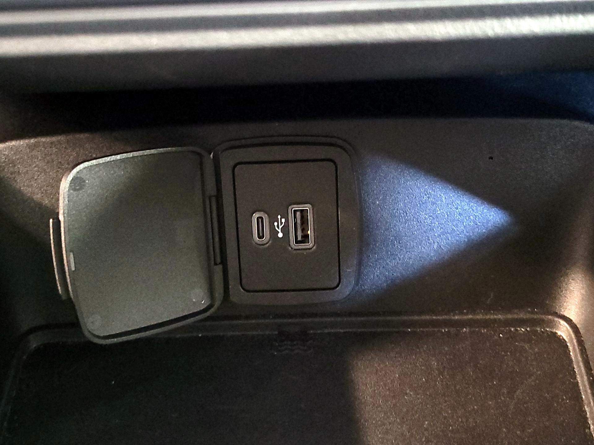 Thumbnail: 2022 Ford Bronco - 18