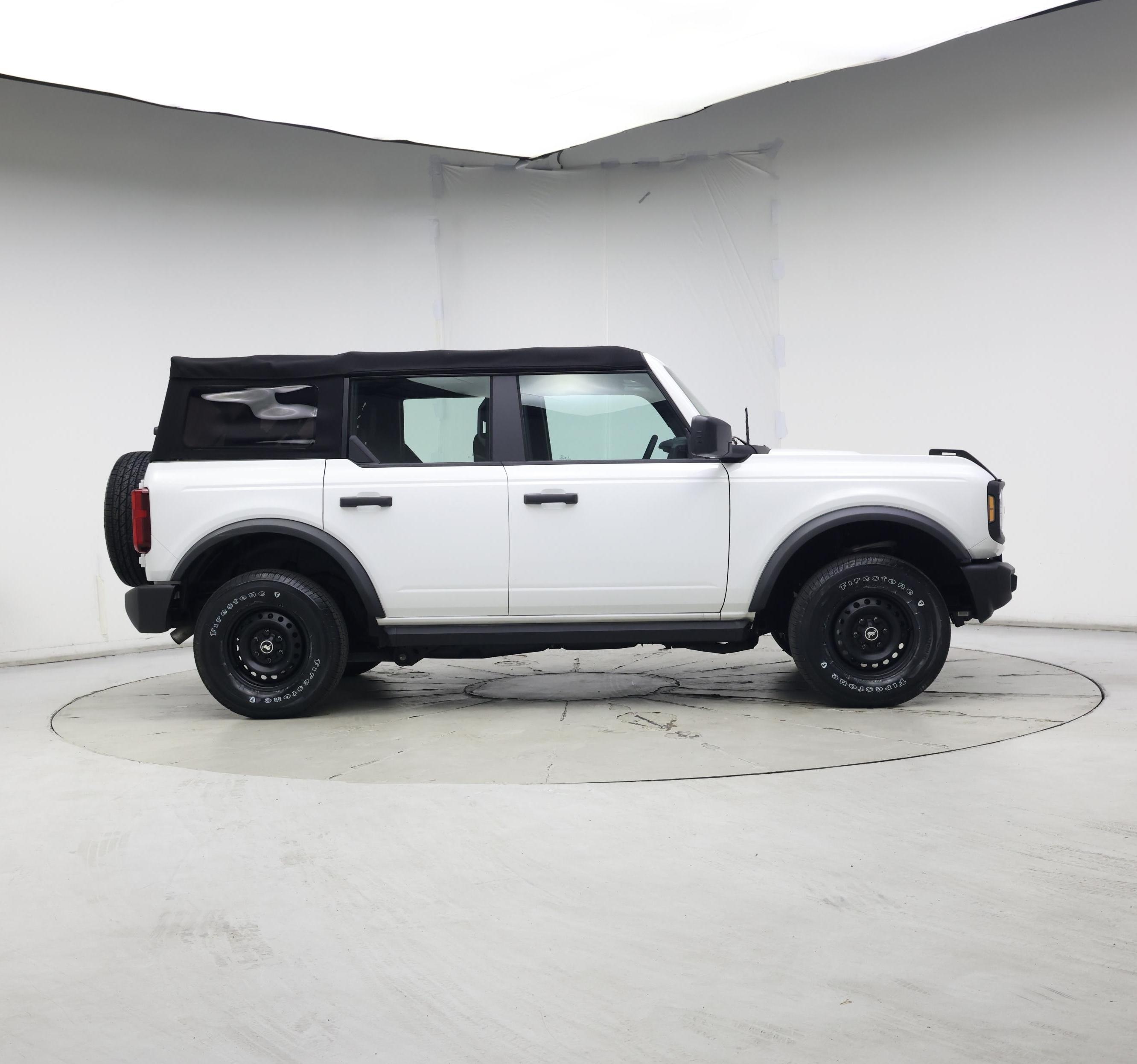 Thumbnail: 2022 Ford Bronco - 7