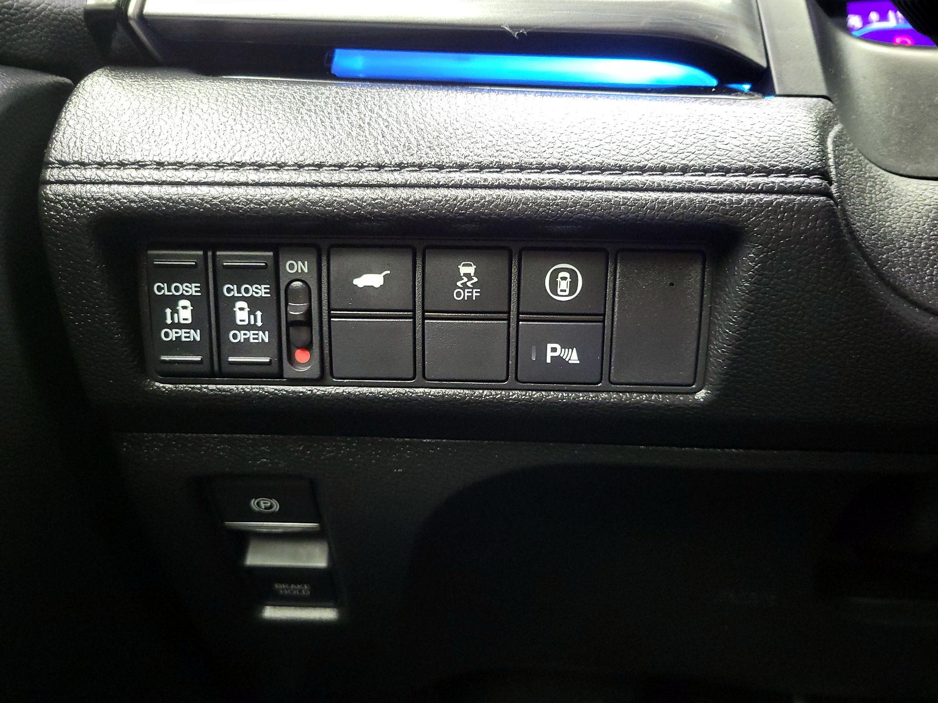 Thumbnail: 2022 Honda Odyssey - 13