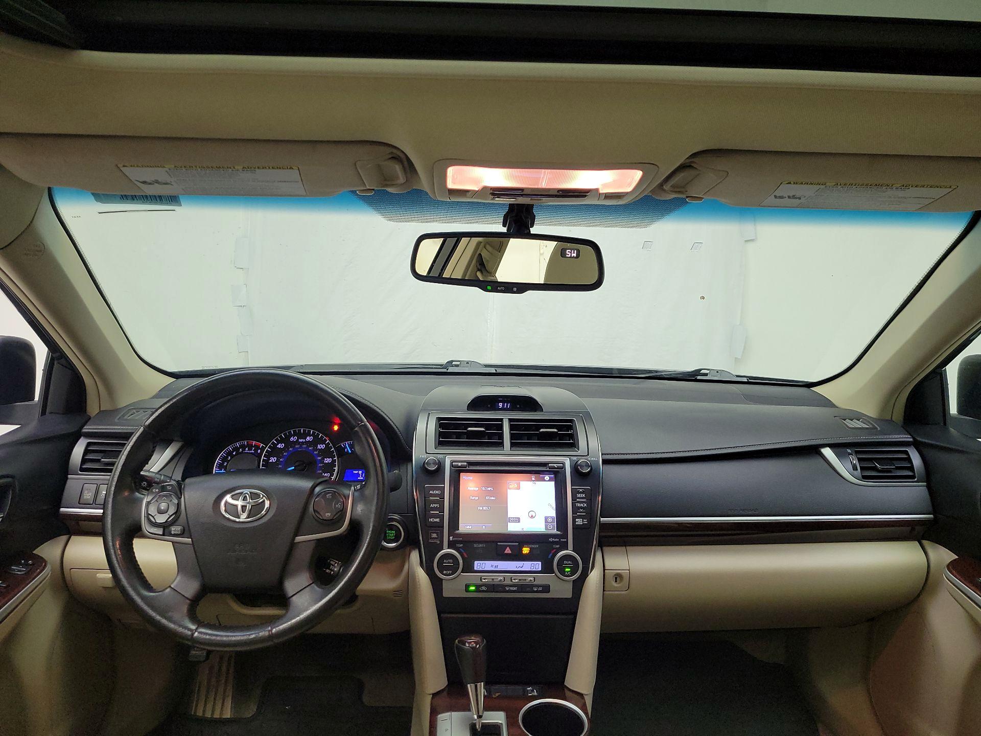 Thumbnail: 2014 Toyota Camry - 9