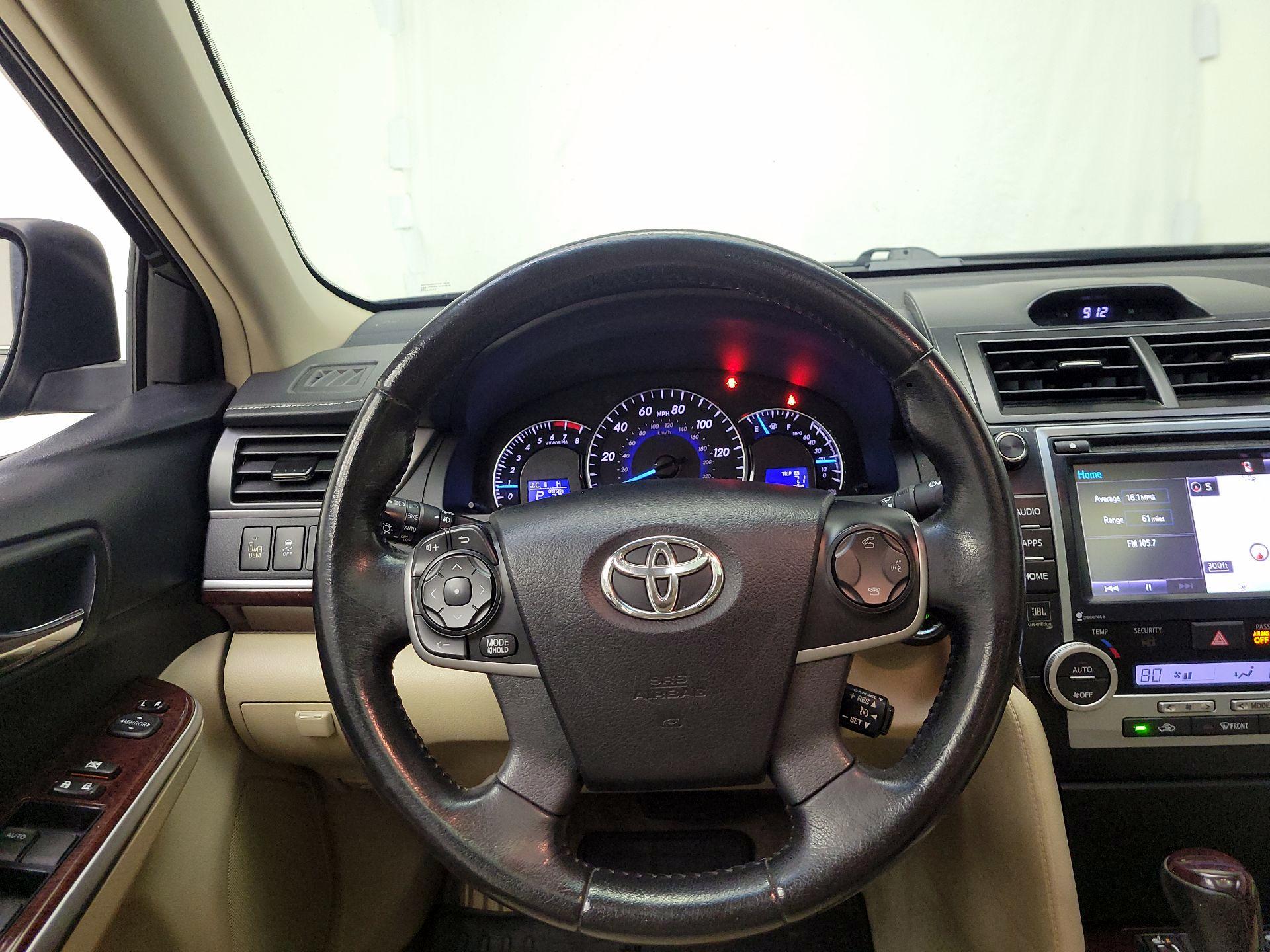 Thumbnail: 2014 Toyota Camry - 10