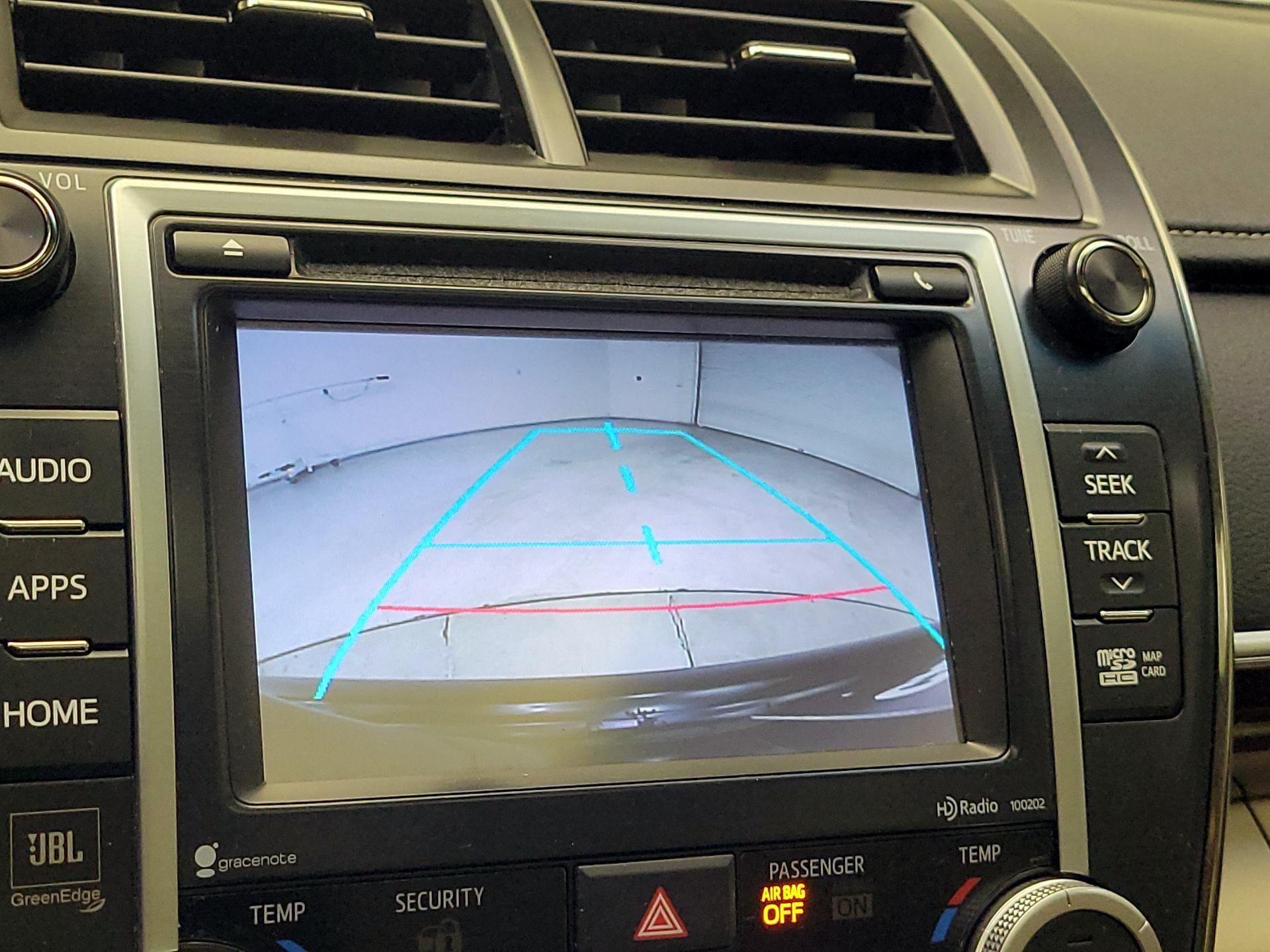 Thumbnail: 2014 Toyota Camry - 15