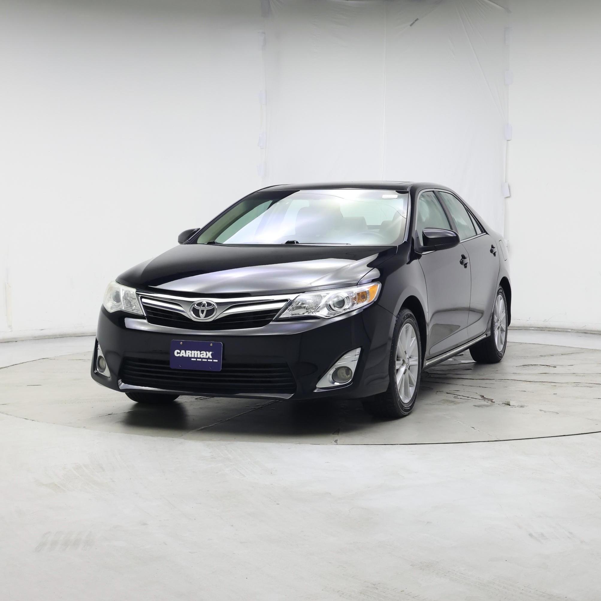 Thumbnail: 2014 Toyota Camry - 4