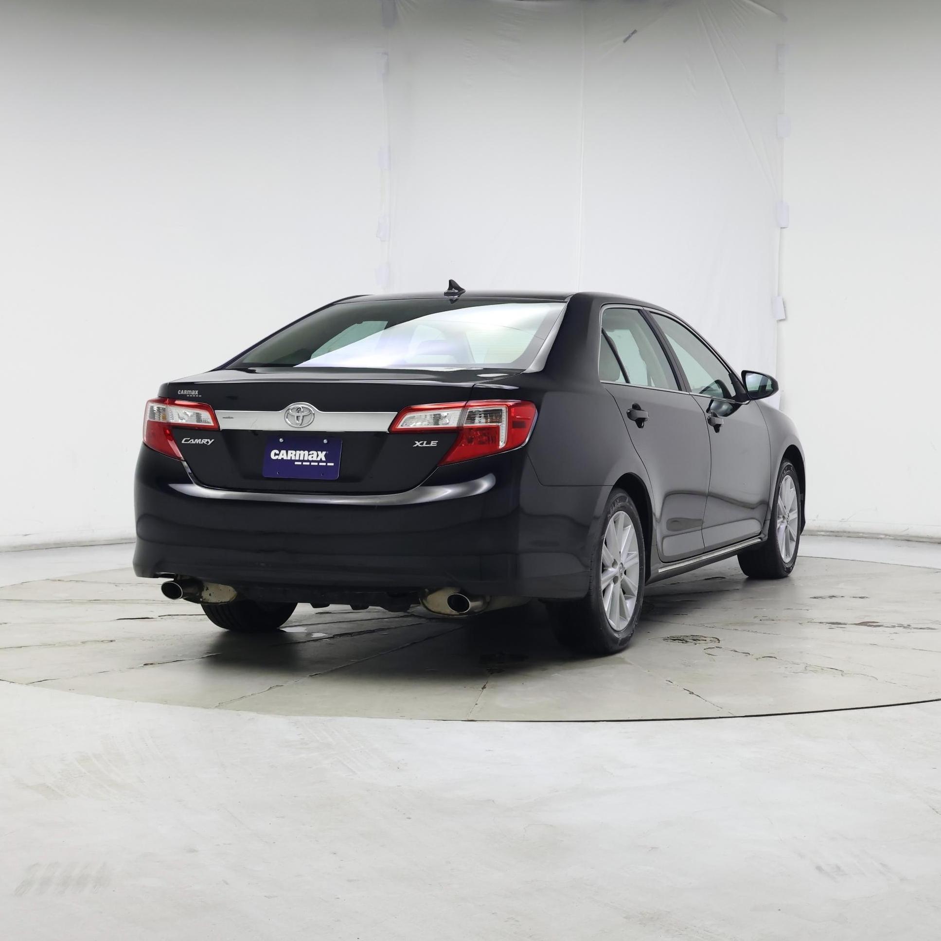 Thumbnail: 2014 Toyota Camry - 8