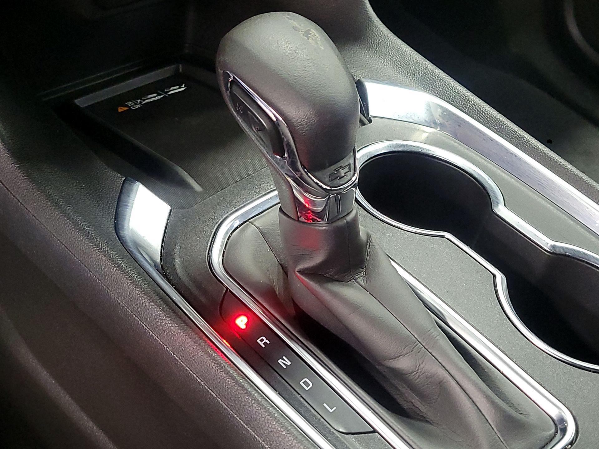 Thumbnail: 2022 Chevrolet Traverse - 17