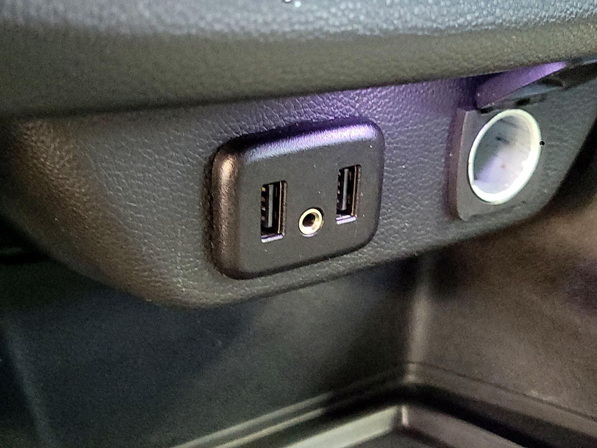 Thumbnail: 2022 Chevrolet Traverse - 18