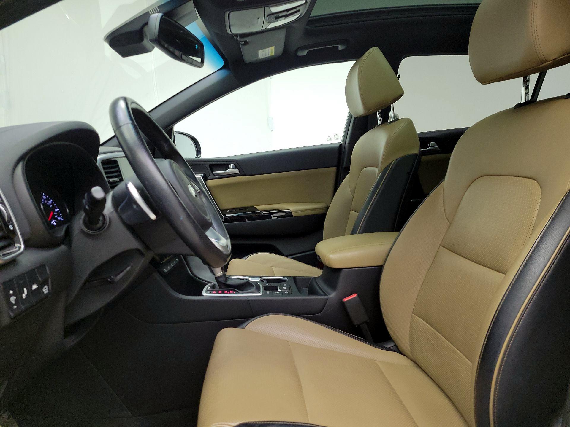 Thumbnail: 2020 Kia Sportage - 11