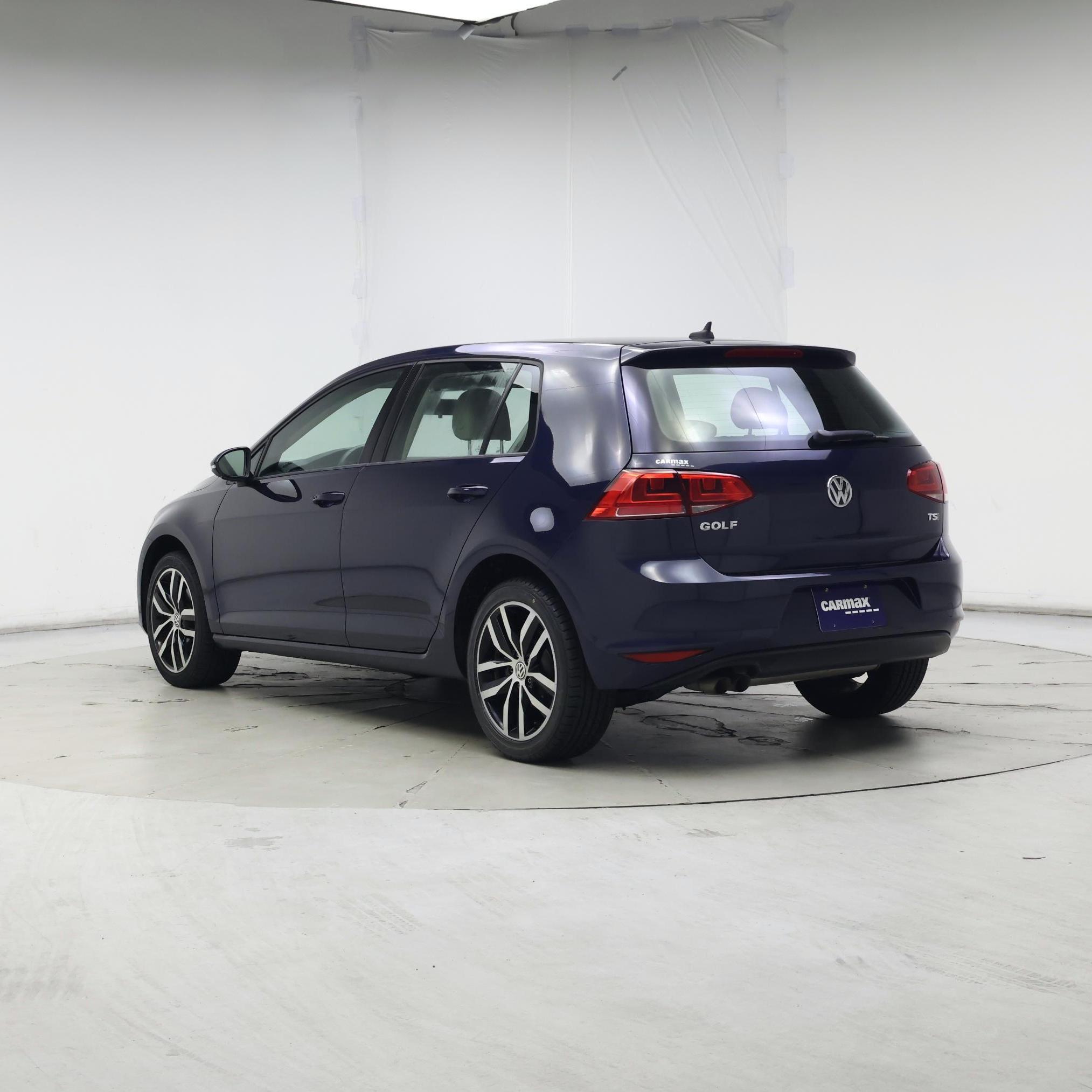 Thumbnail: 2017 Volkswagen Golf - 2