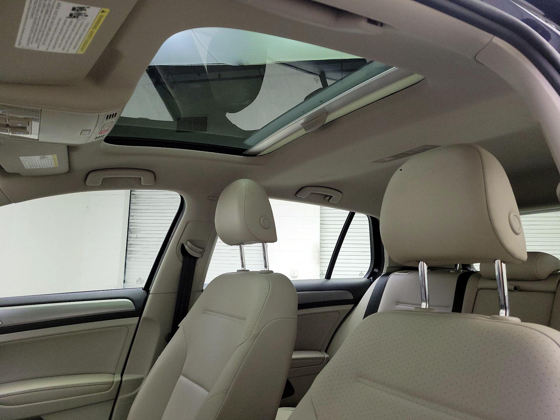 Thumbnail: 2017 Volkswagen Golf - 19