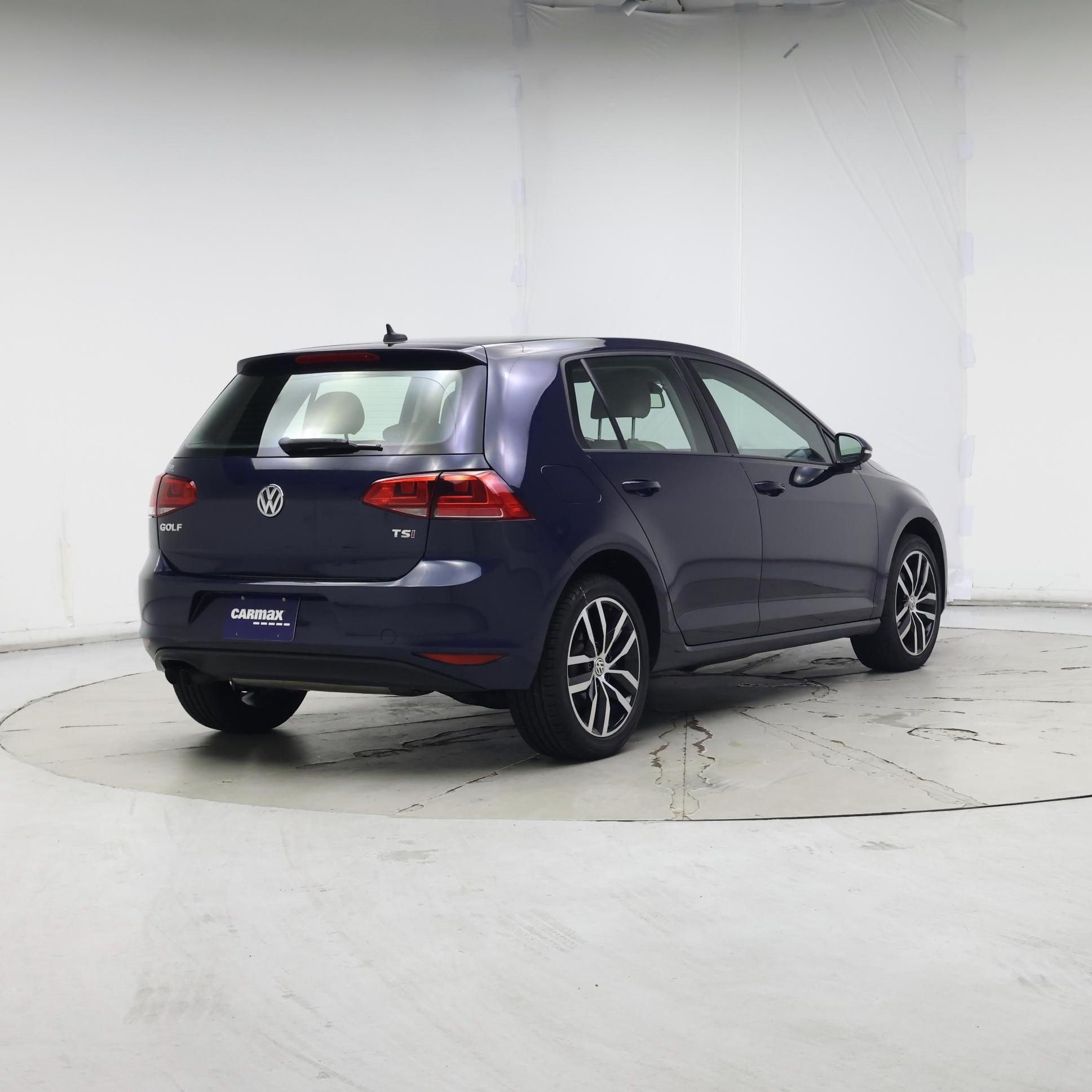 Thumbnail: 2017 Volkswagen Golf - 8
