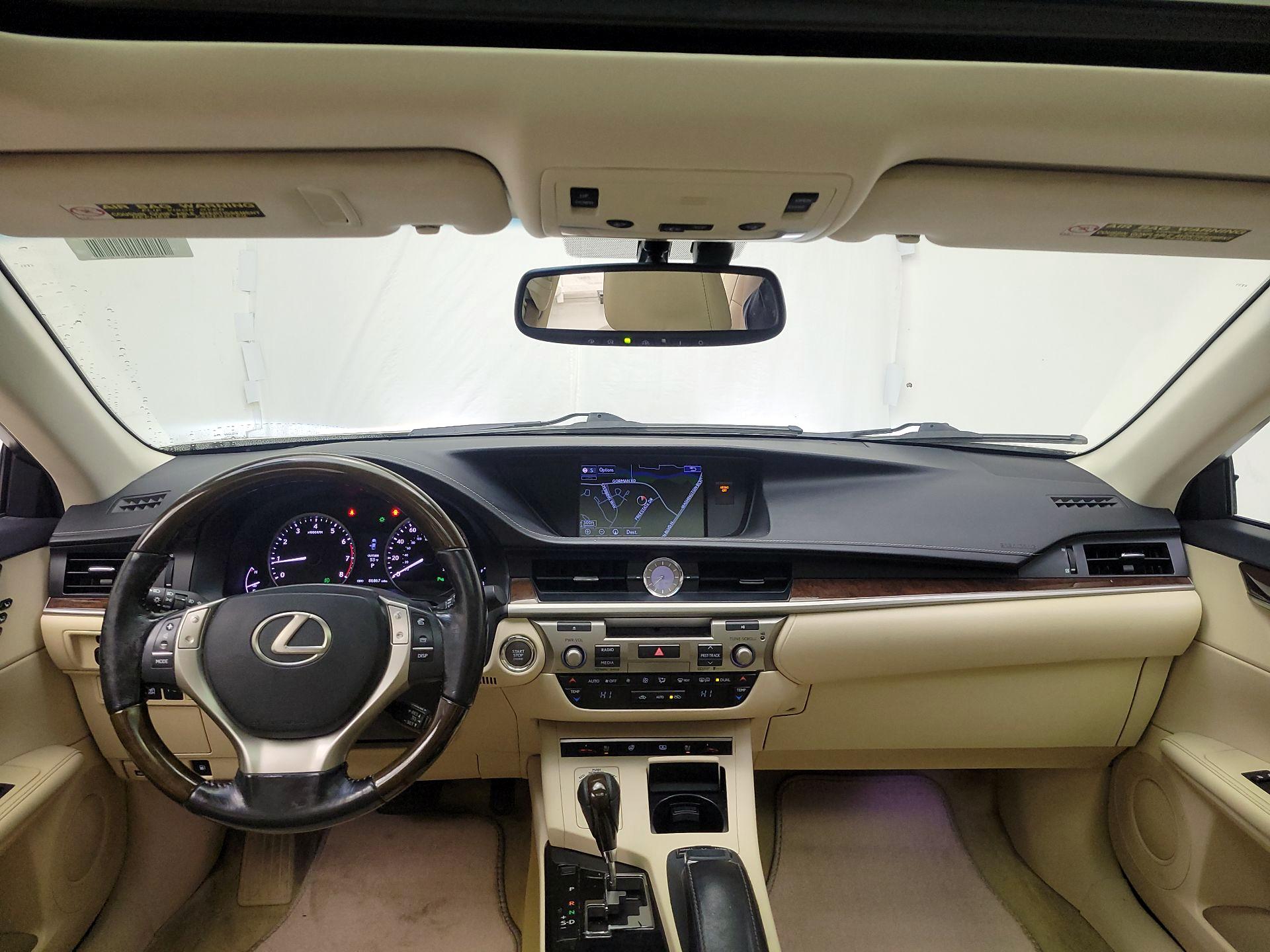 Thumbnail: 2015 Lexus ES - 9