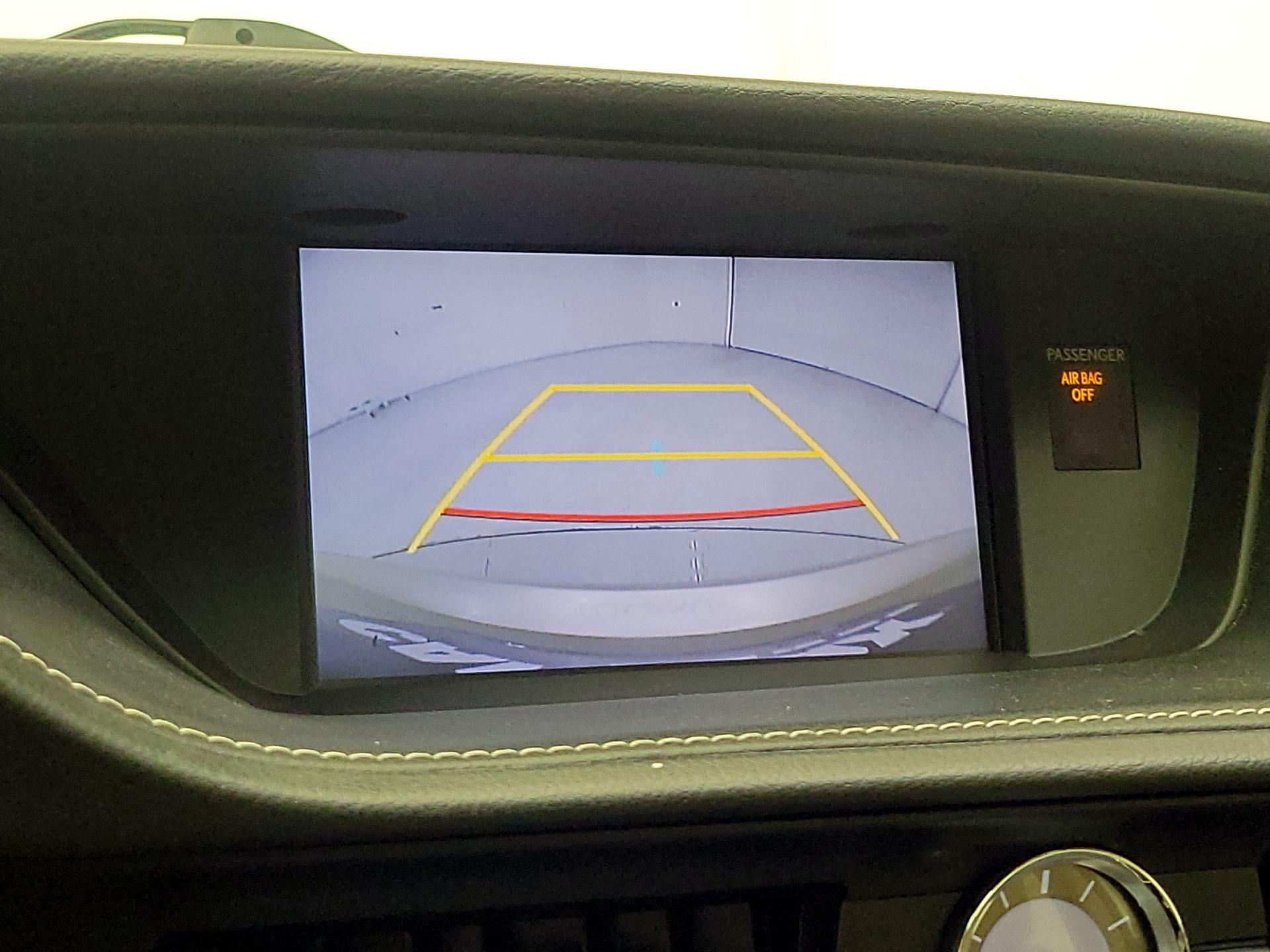 Thumbnail: 2015 Lexus ES - 15