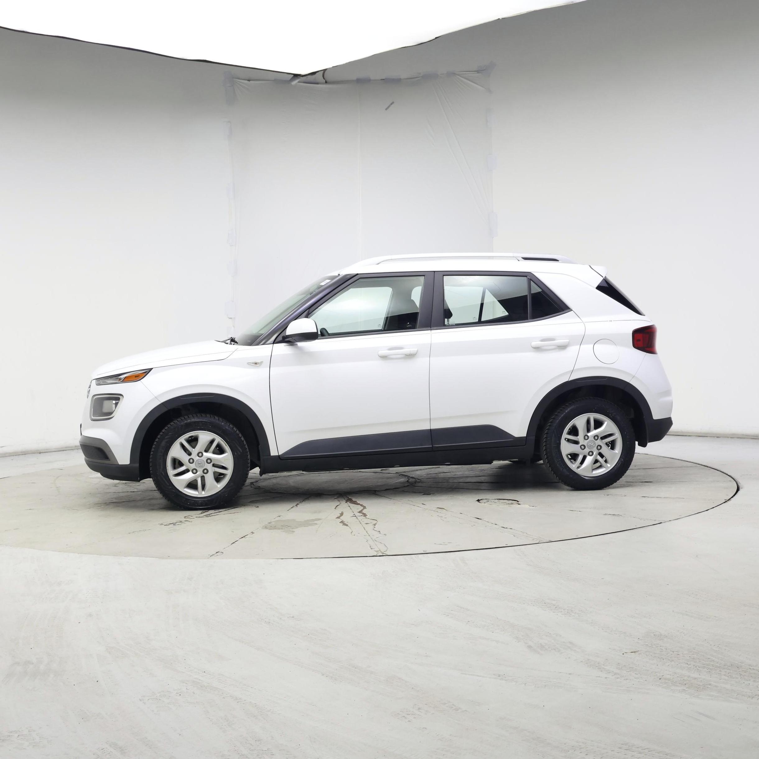 Thumbnail: 2020 Hyundai Venue - 3