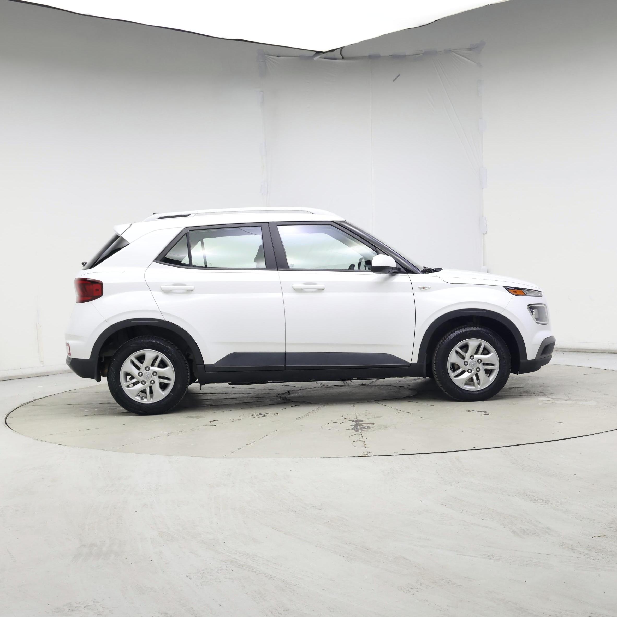 Thumbnail: 2020 Hyundai Venue - 7