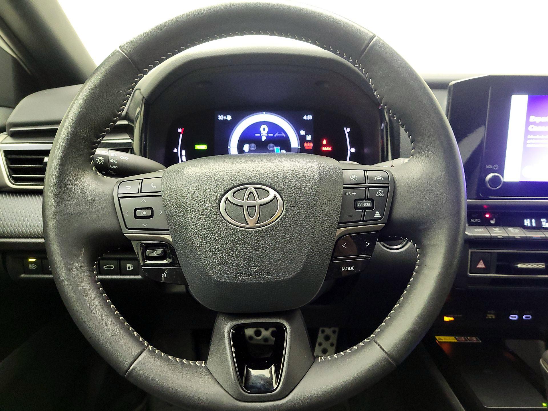 Thumbnail: 2025 Toyota Camry - 10