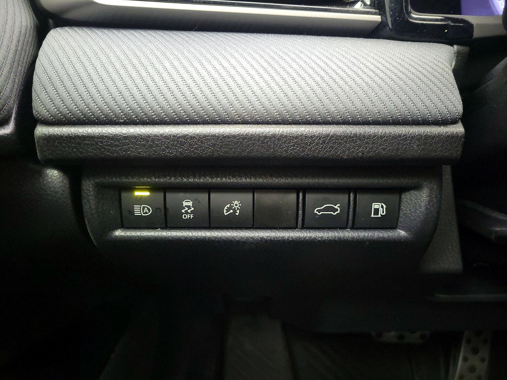 Thumbnail: 2025 Toyota Camry - 13