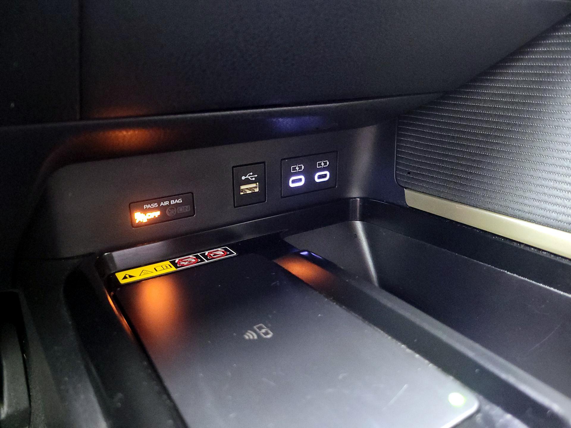 Thumbnail: 2025 Toyota Camry - 19