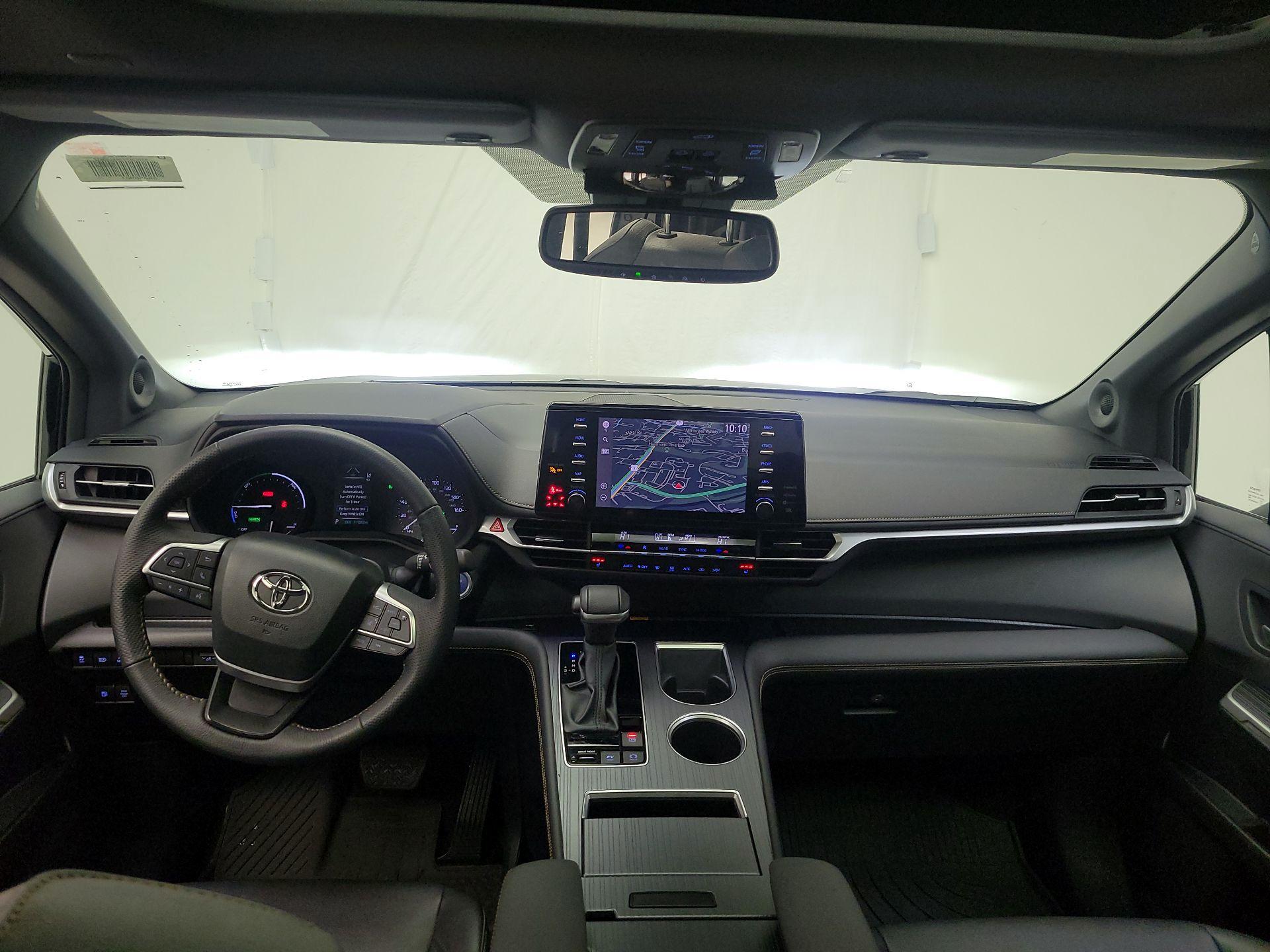 Thumbnail: 2024 Toyota Sienna - 9