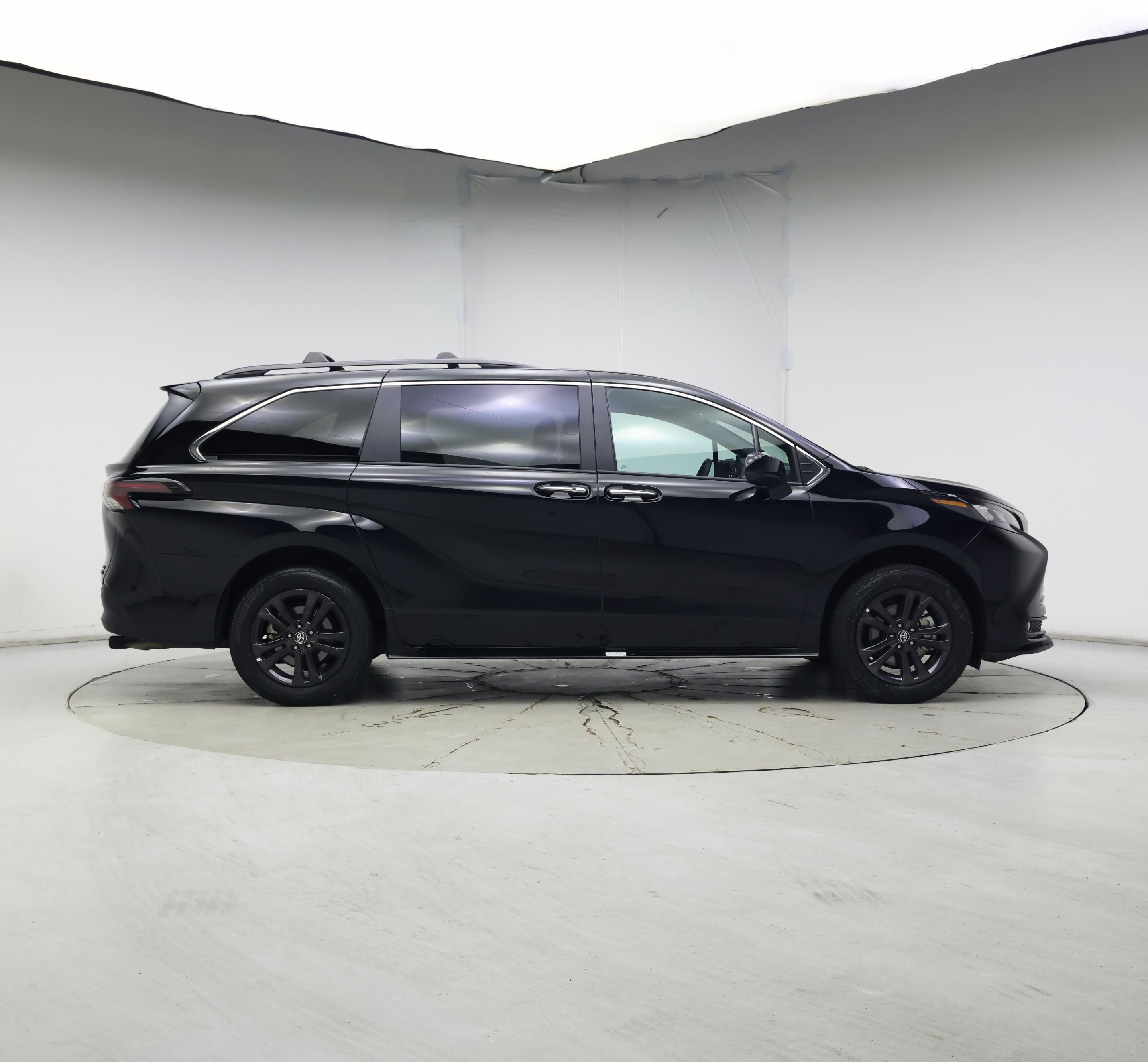 Thumbnail: 2024 Toyota Sienna - 7