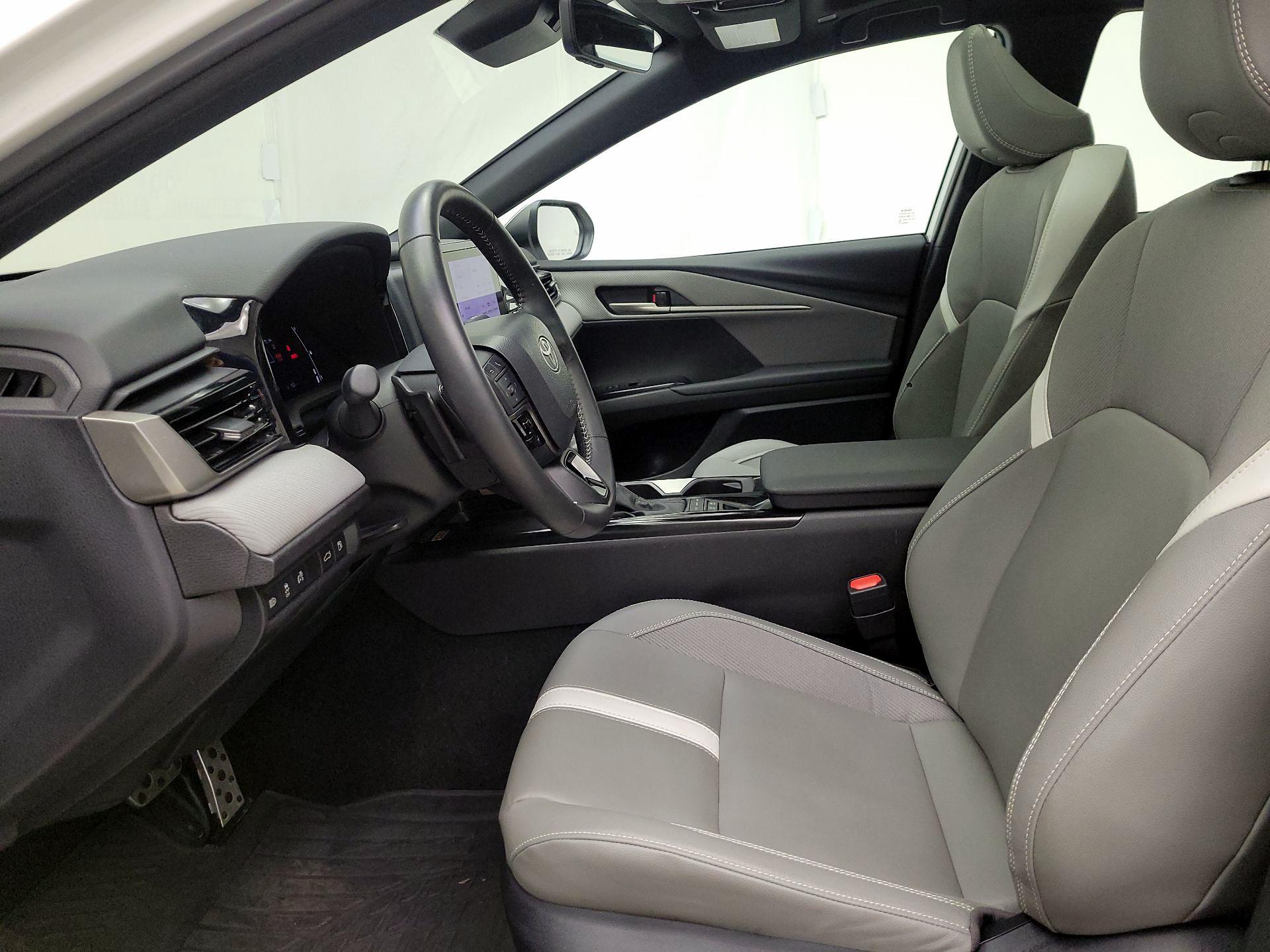 Thumbnail: 2025 Toyota Camry - 11