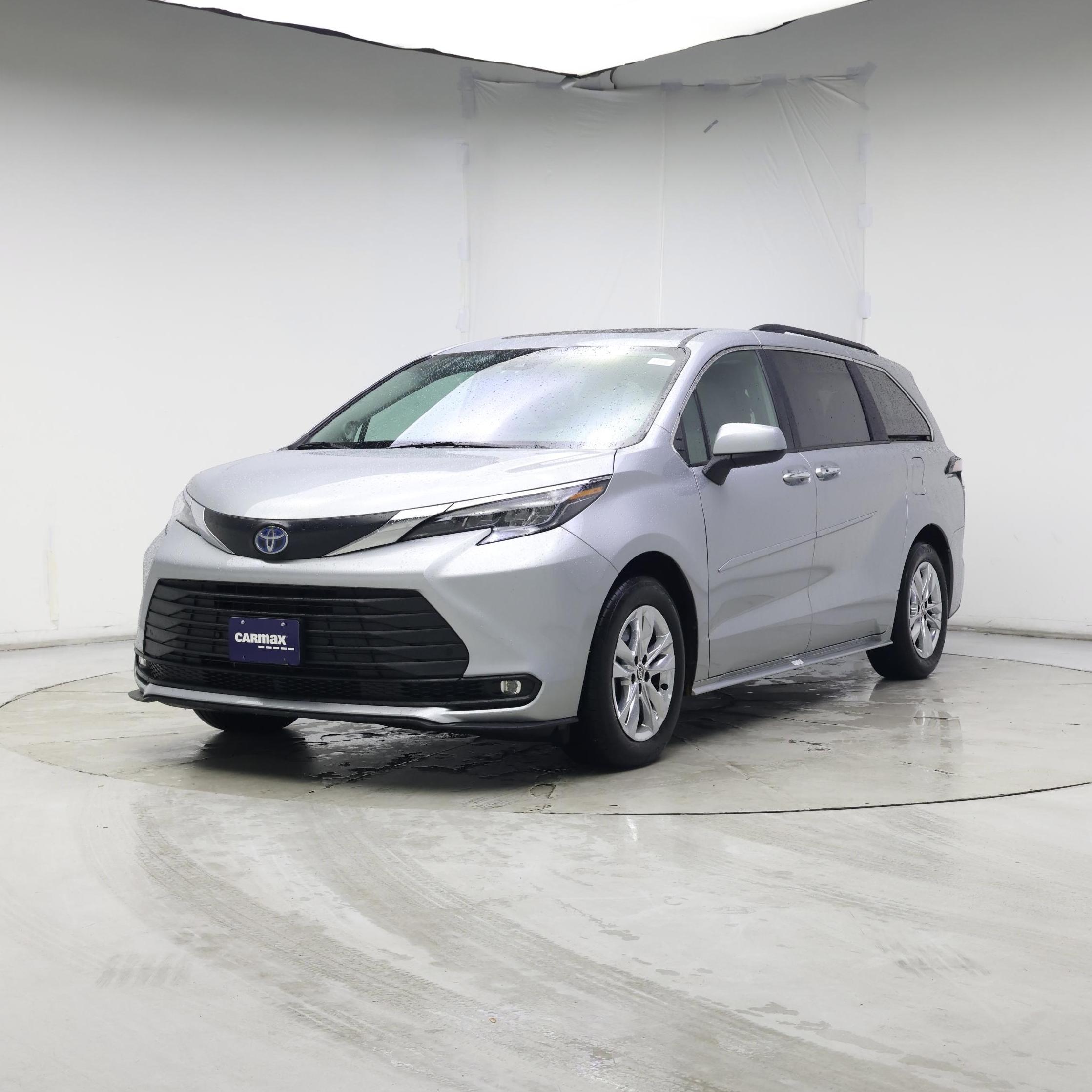 Thumbnail: 2025 Toyota Sienna - 4