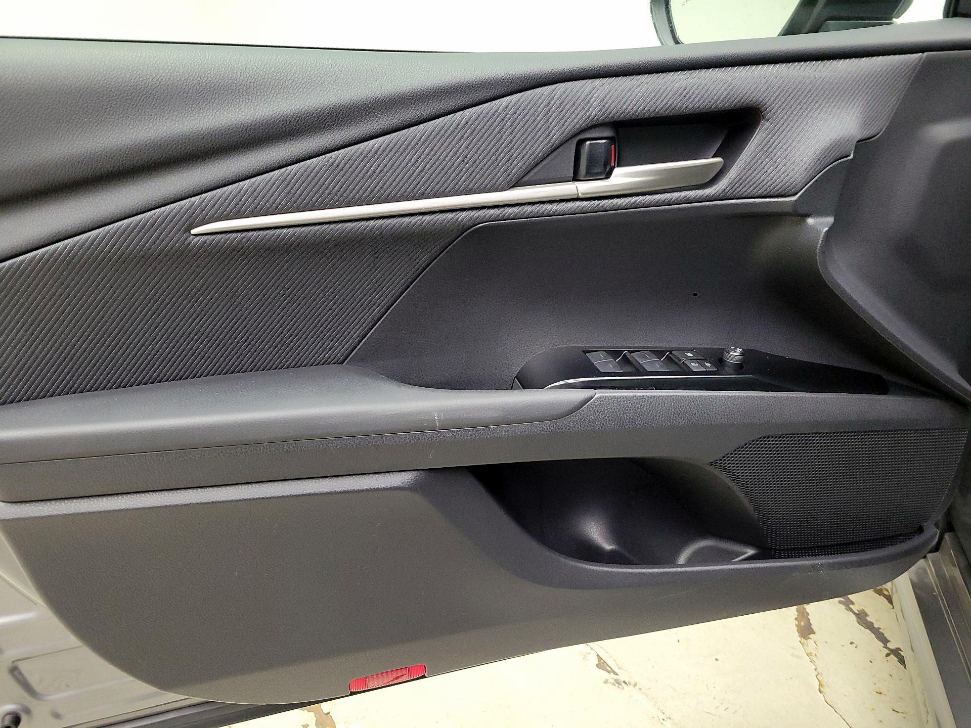 Thumbnail: 2025 Toyota Camry - 12