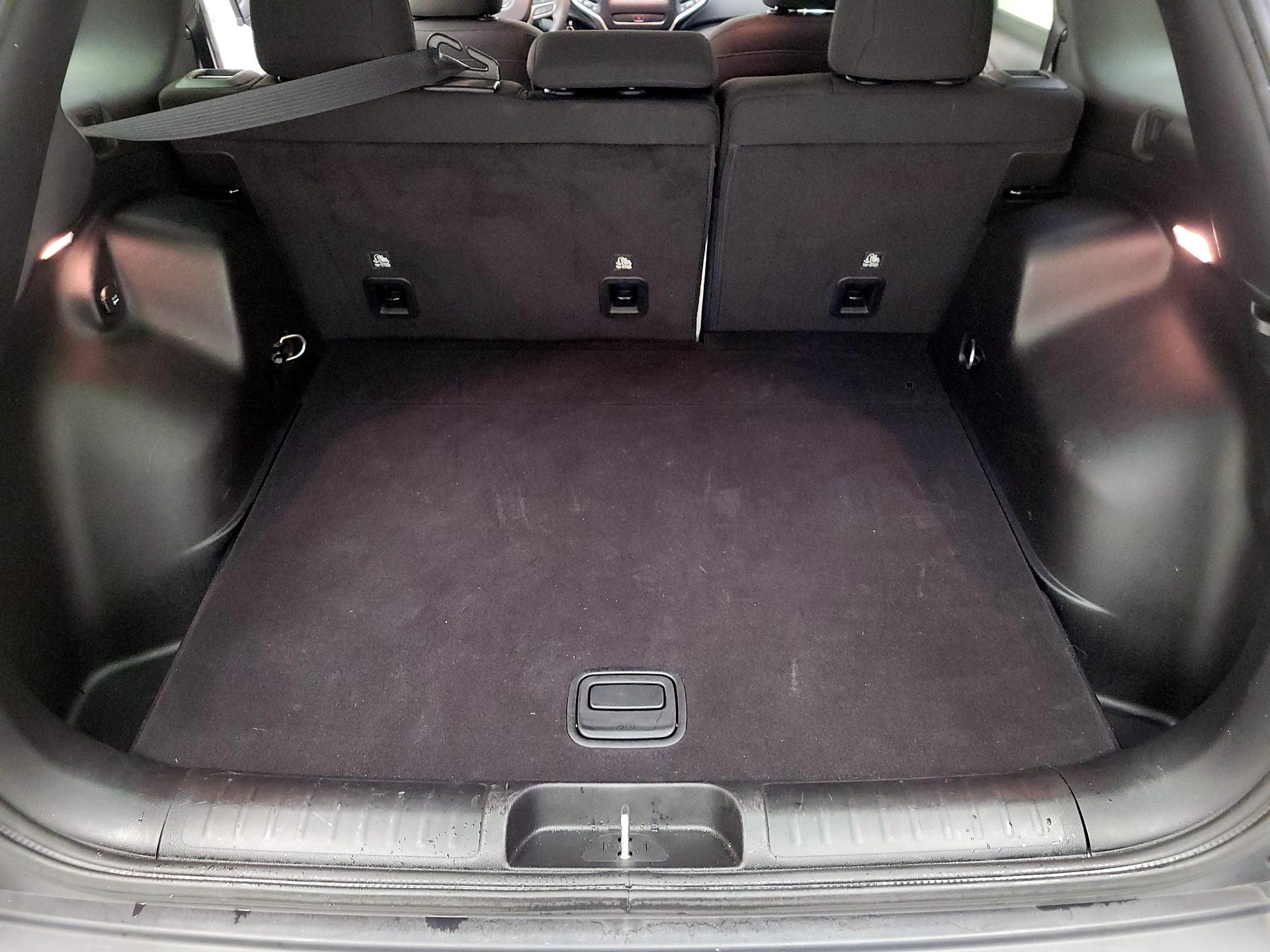 Thumbnail: 2019 Jeep Cherokee - 20