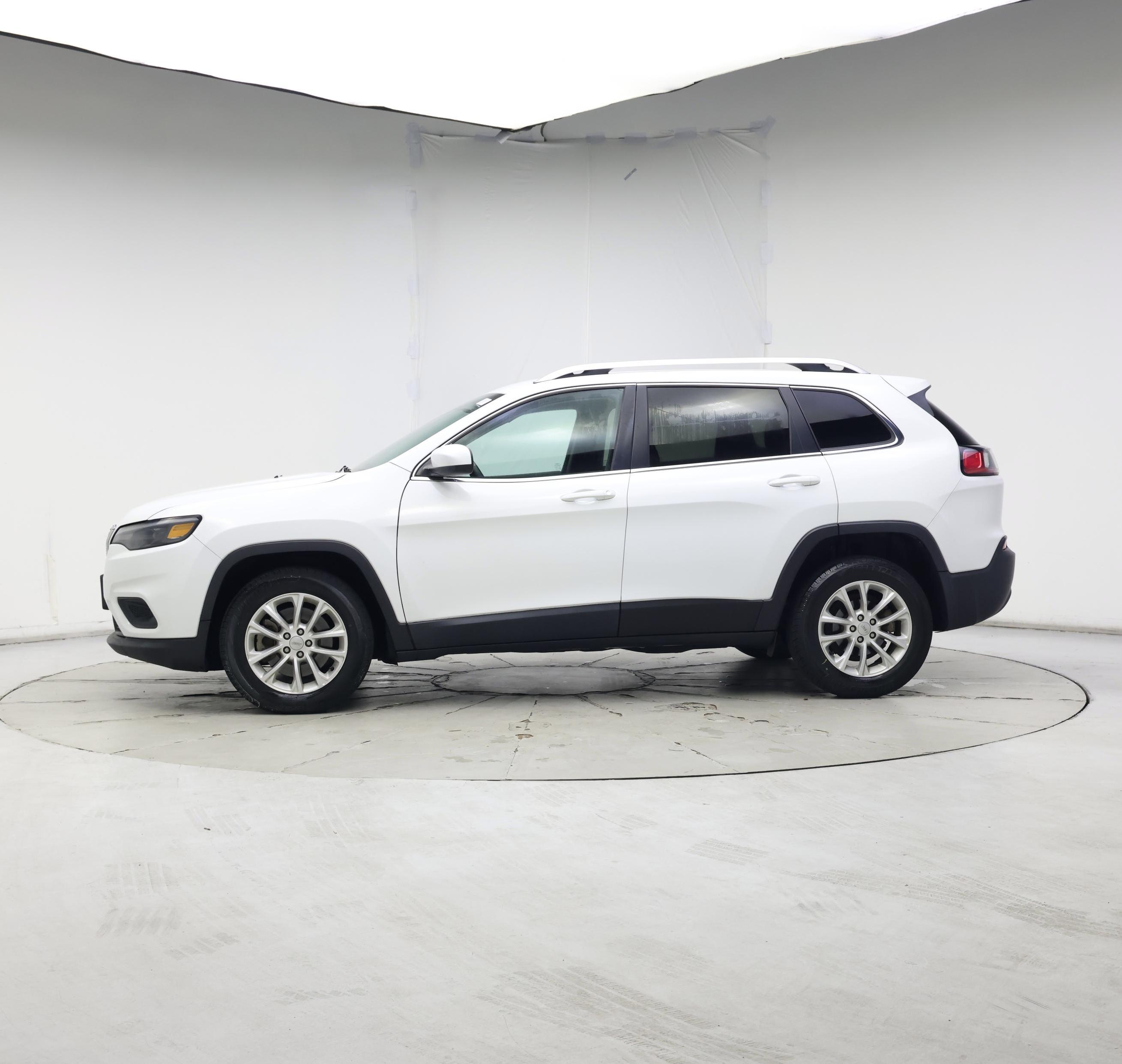 Thumbnail: 2019 Jeep Cherokee - 3