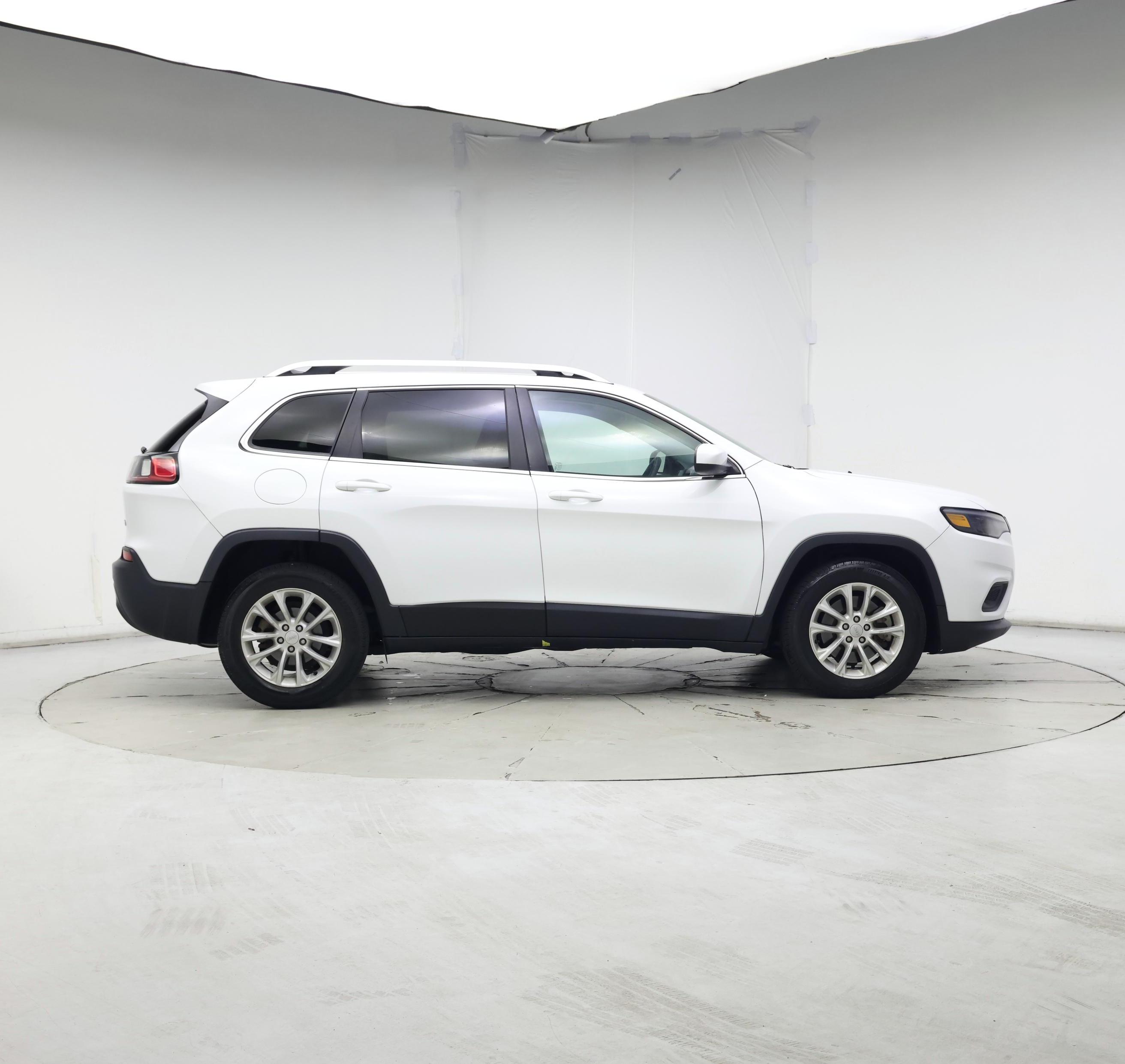 Thumbnail: 2019 Jeep Cherokee - 7