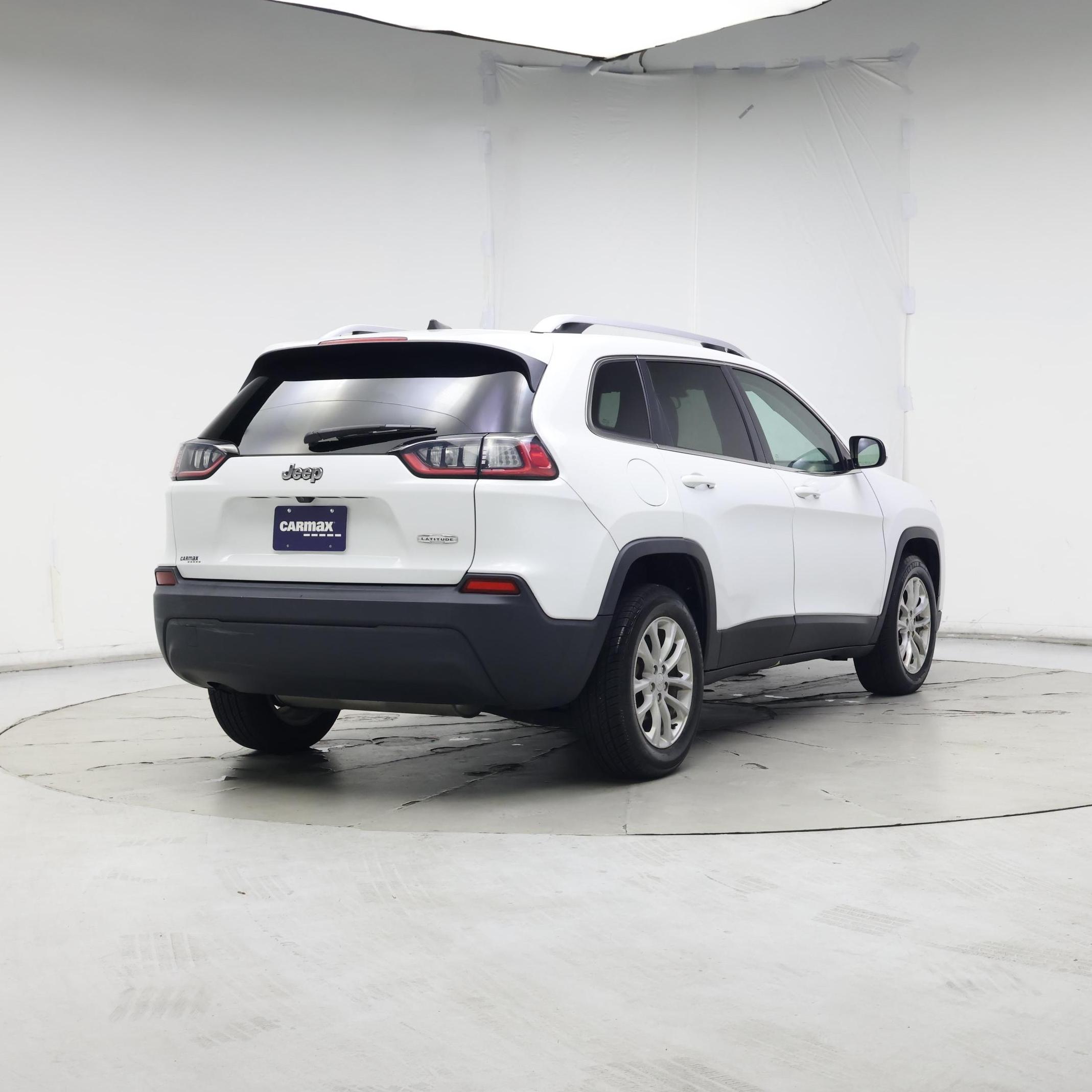 Thumbnail: 2019 Jeep Cherokee - 8