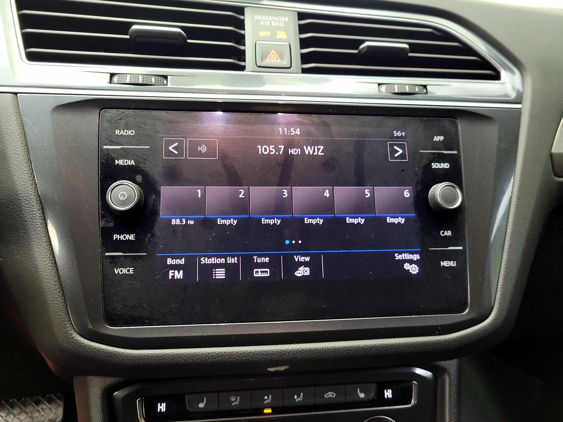 Thumbnail: 2018 Volkswagen Tiguan - 15