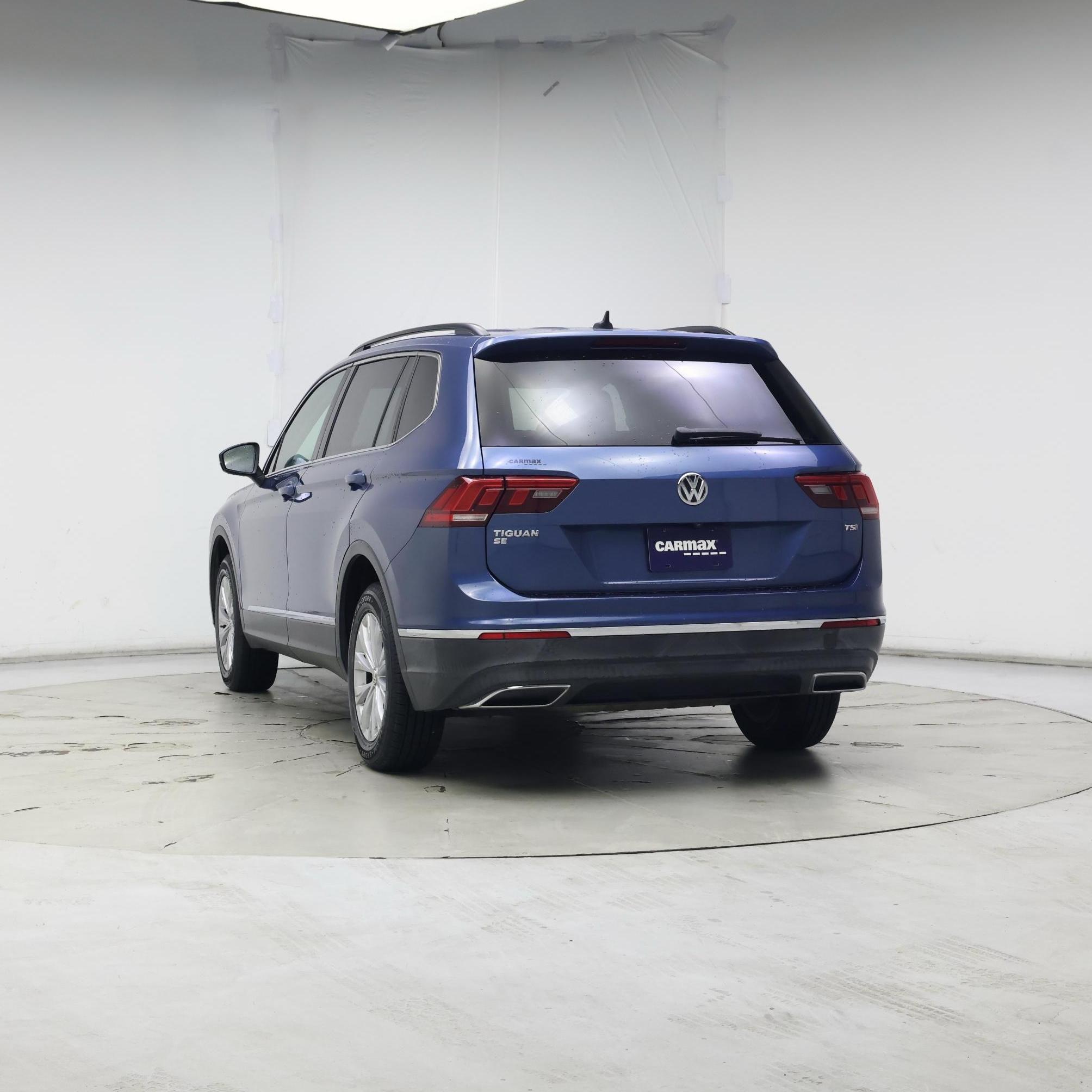 Thumbnail: 2018 Volkswagen Tiguan - 6