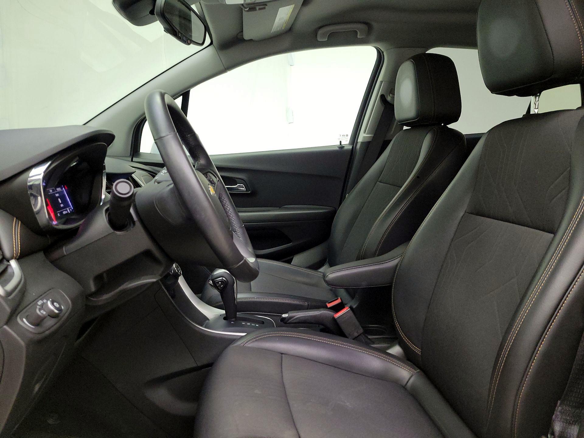 Thumbnail: 2018 Chevrolet Trax - 11