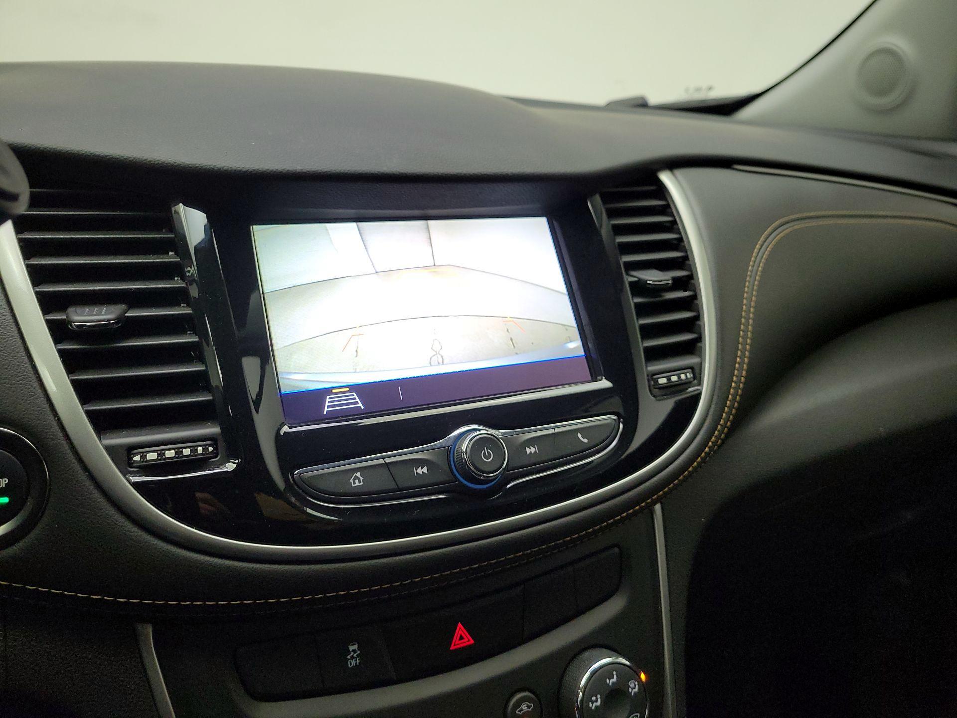 Thumbnail: 2018 Chevrolet Trax - 15