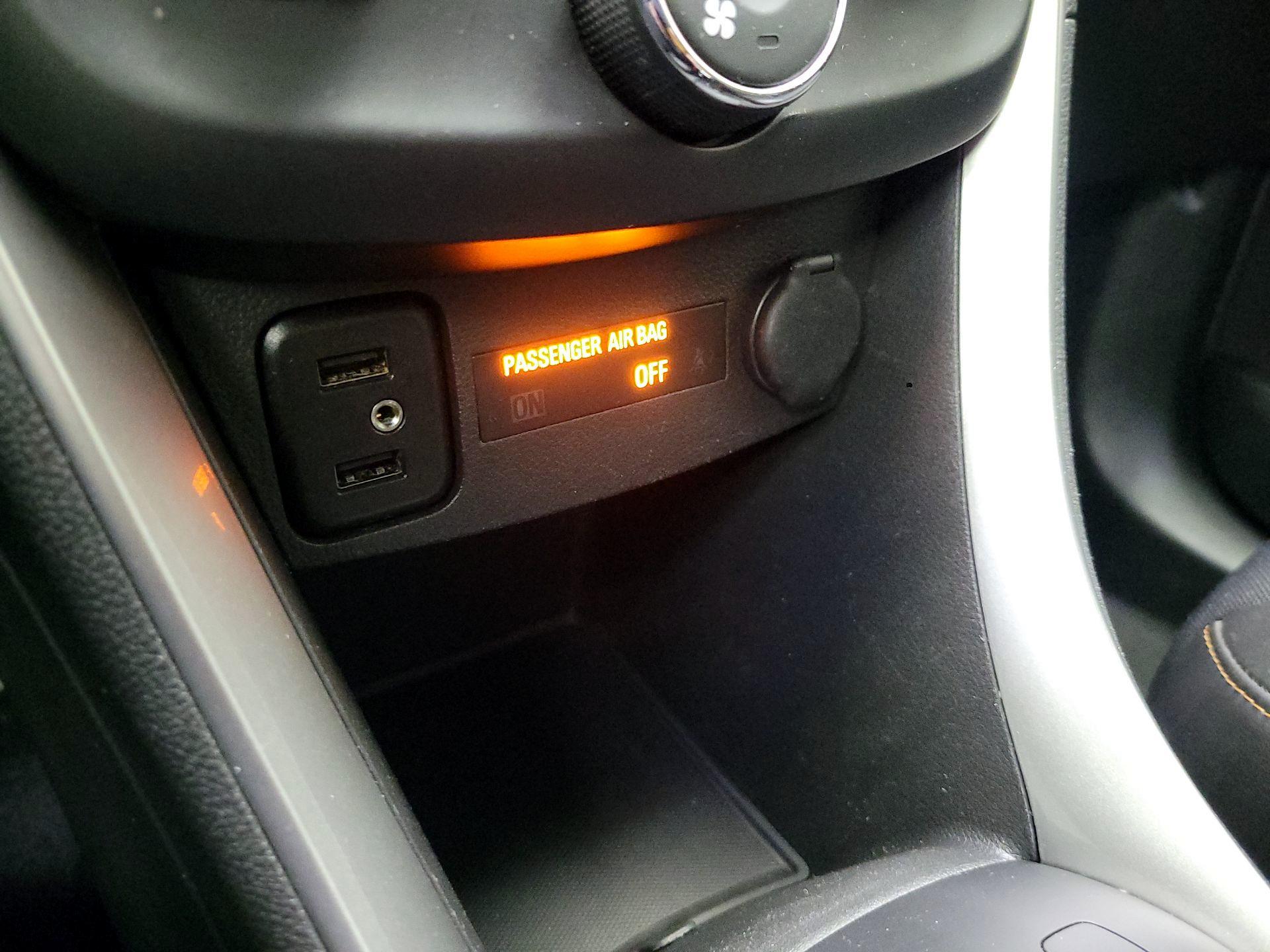 Thumbnail: 2018 Chevrolet Trax - 19