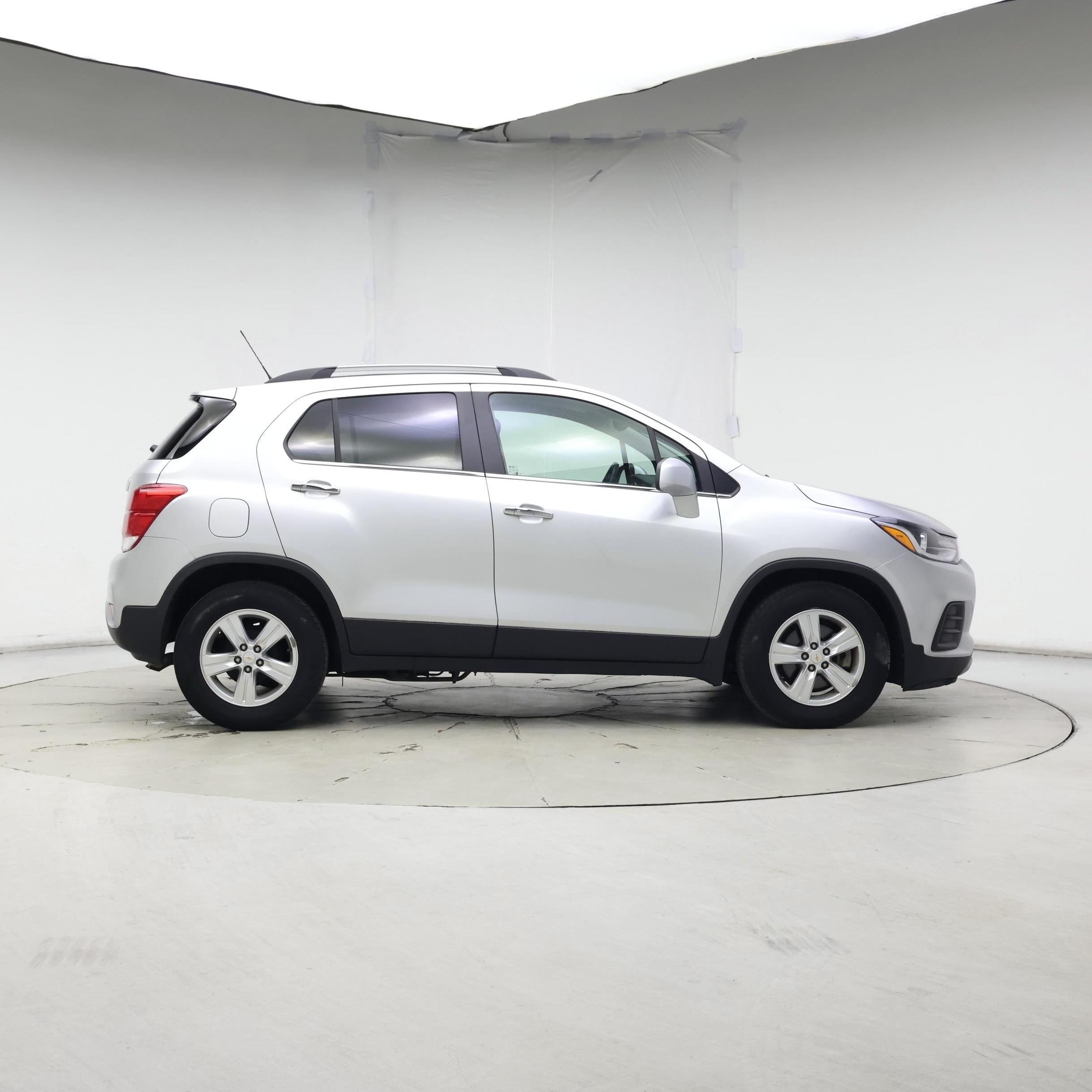 Thumbnail: 2018 Chevrolet Trax - 7