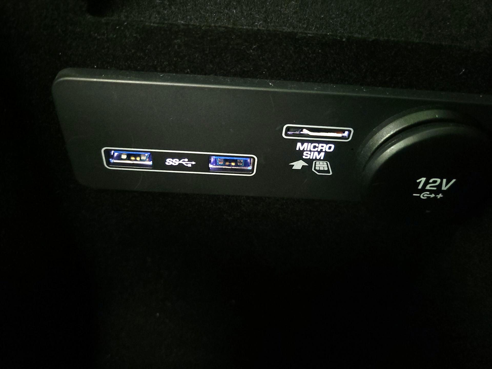 Thumbnail: 2020 Jaguar XE - 19