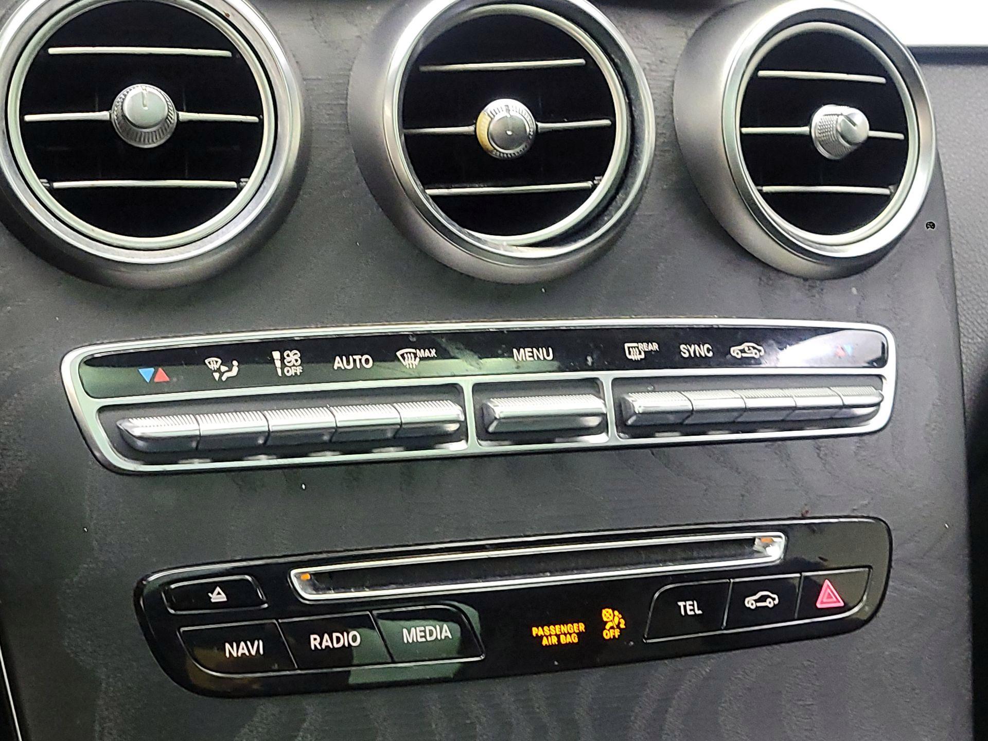 Thumbnail: 2018 Mercedes-Benz GLC - 16