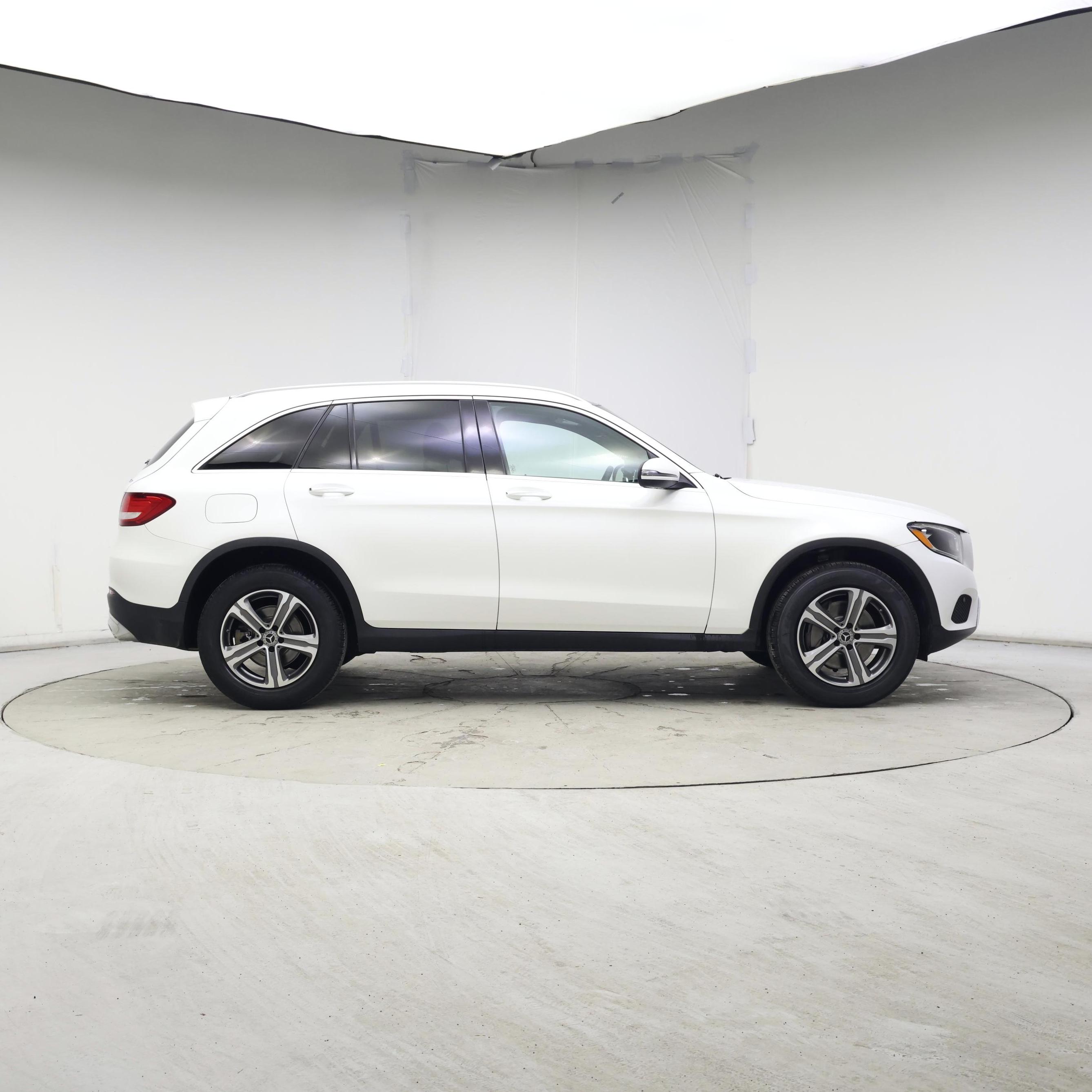 Thumbnail: 2018 Mercedes-Benz GLC - 7