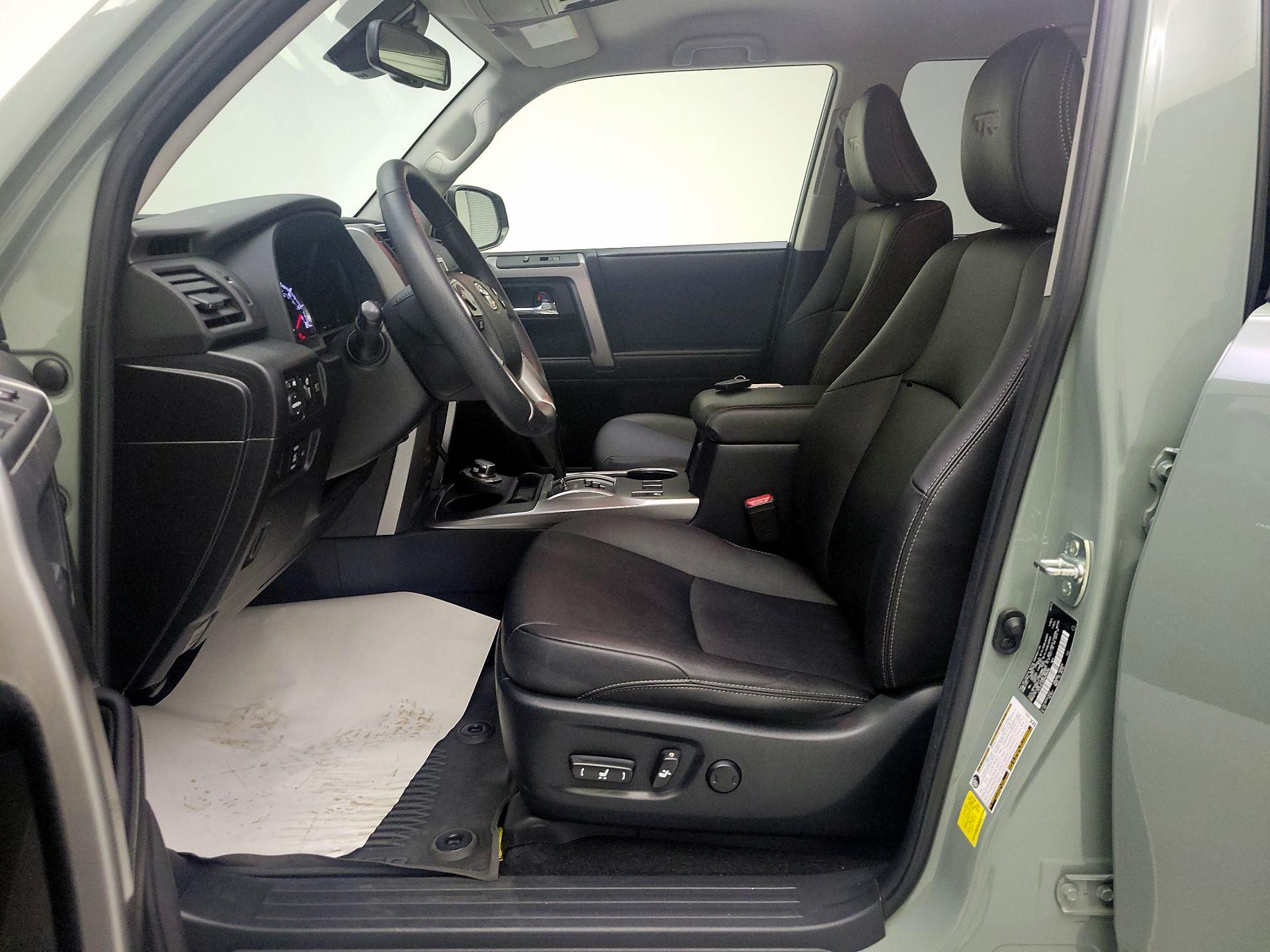 Thumbnail: 2023 Toyota 4Runner - 9