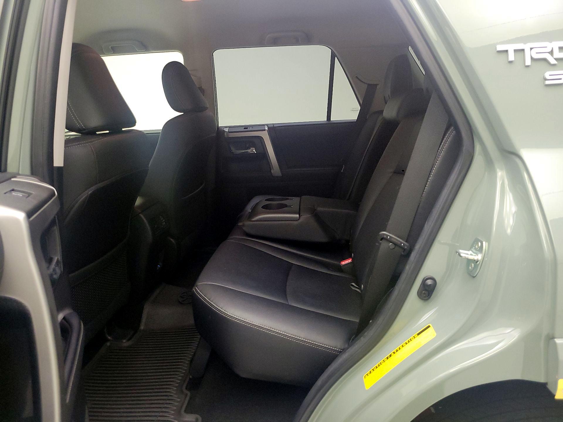 Thumbnail: 2023 Toyota 4Runner - 18