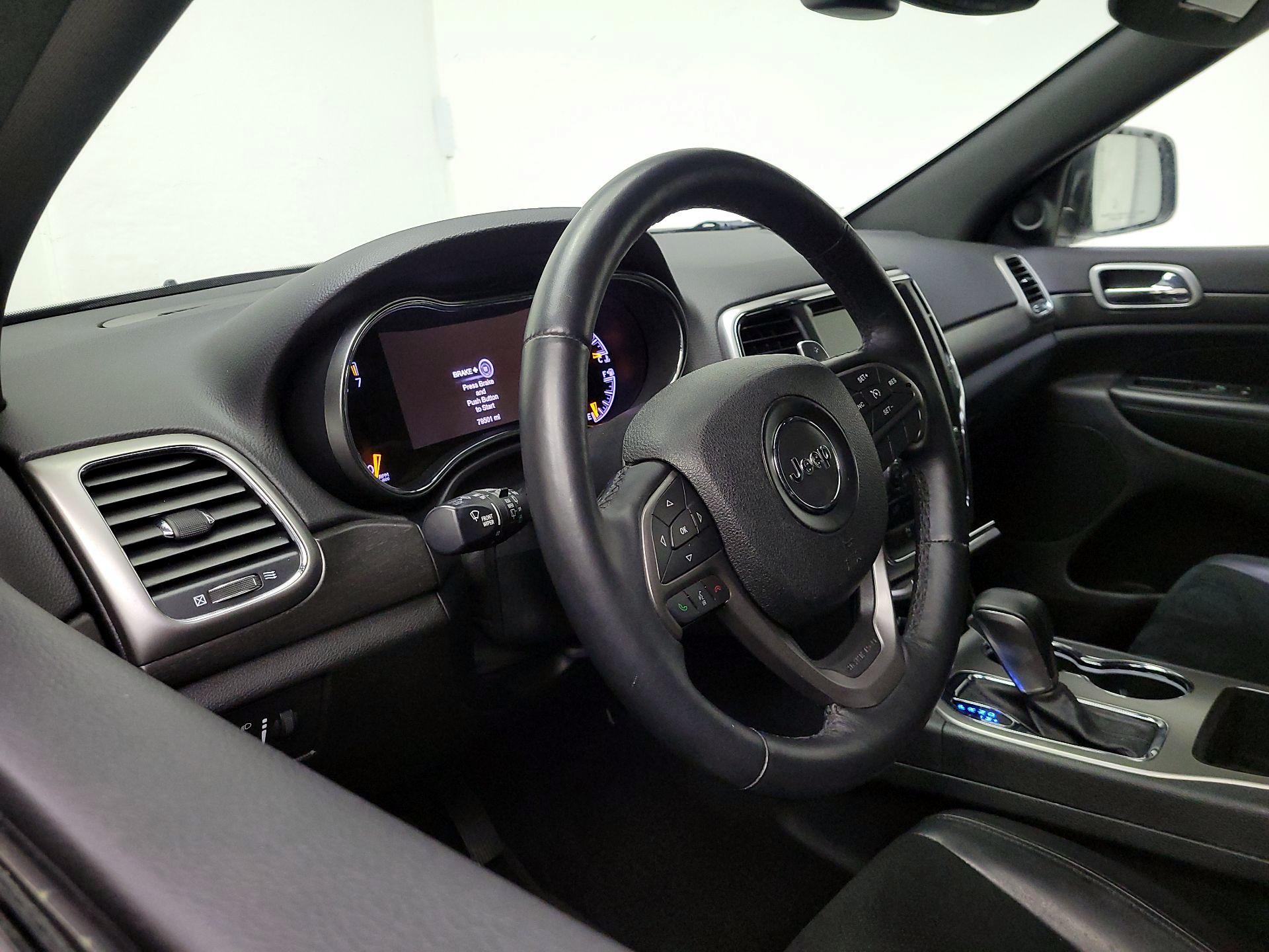 Thumbnail: 2017 Jeep Grand Cherokee - 9