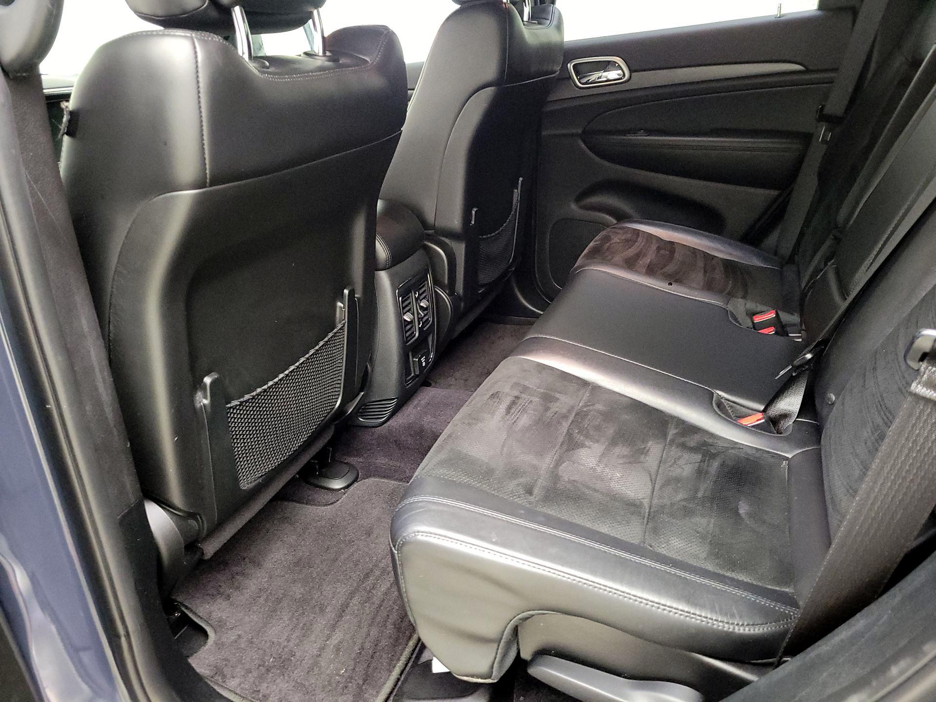 Thumbnail: 2017 Jeep Grand Cherokee - 19