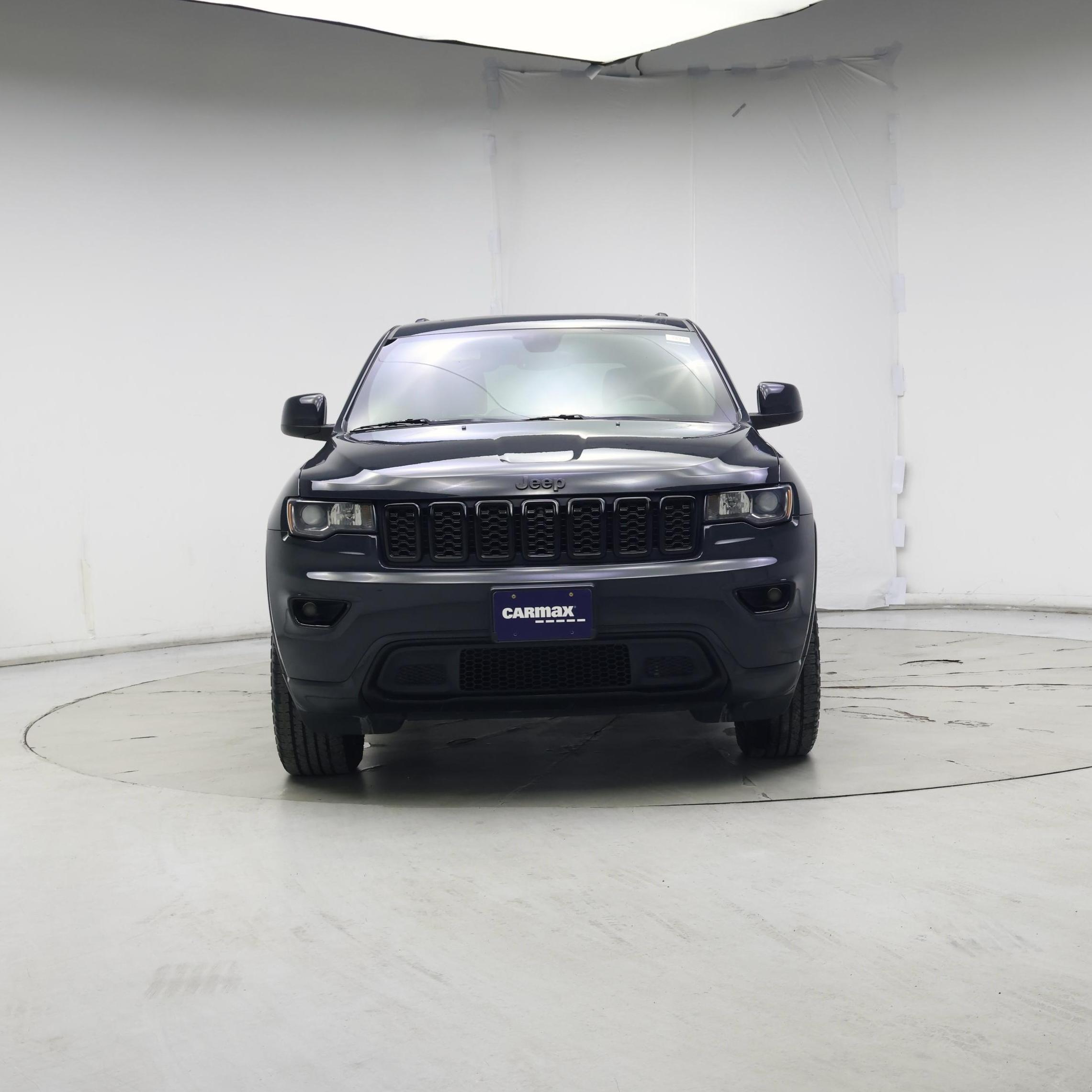 Thumbnail: 2017 Jeep Grand Cherokee - 5