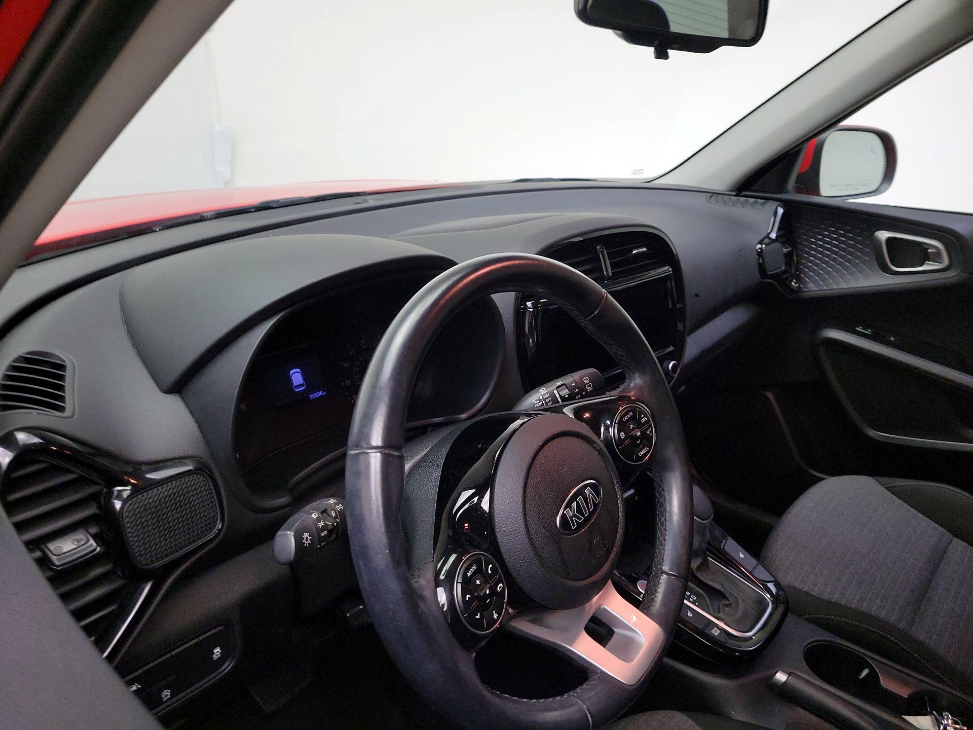 Thumbnail: 2020 Kia Soul - 9