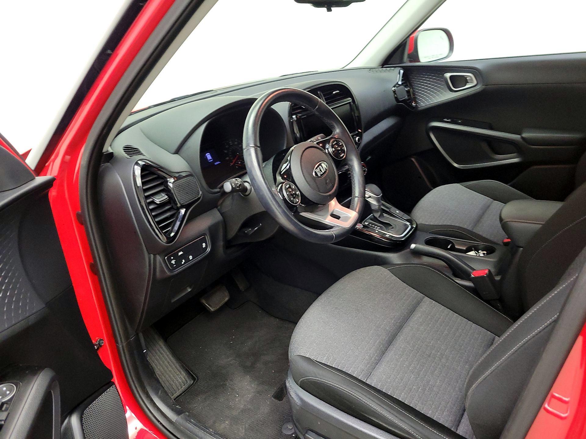 Thumbnail: 2020 Kia Soul - 11