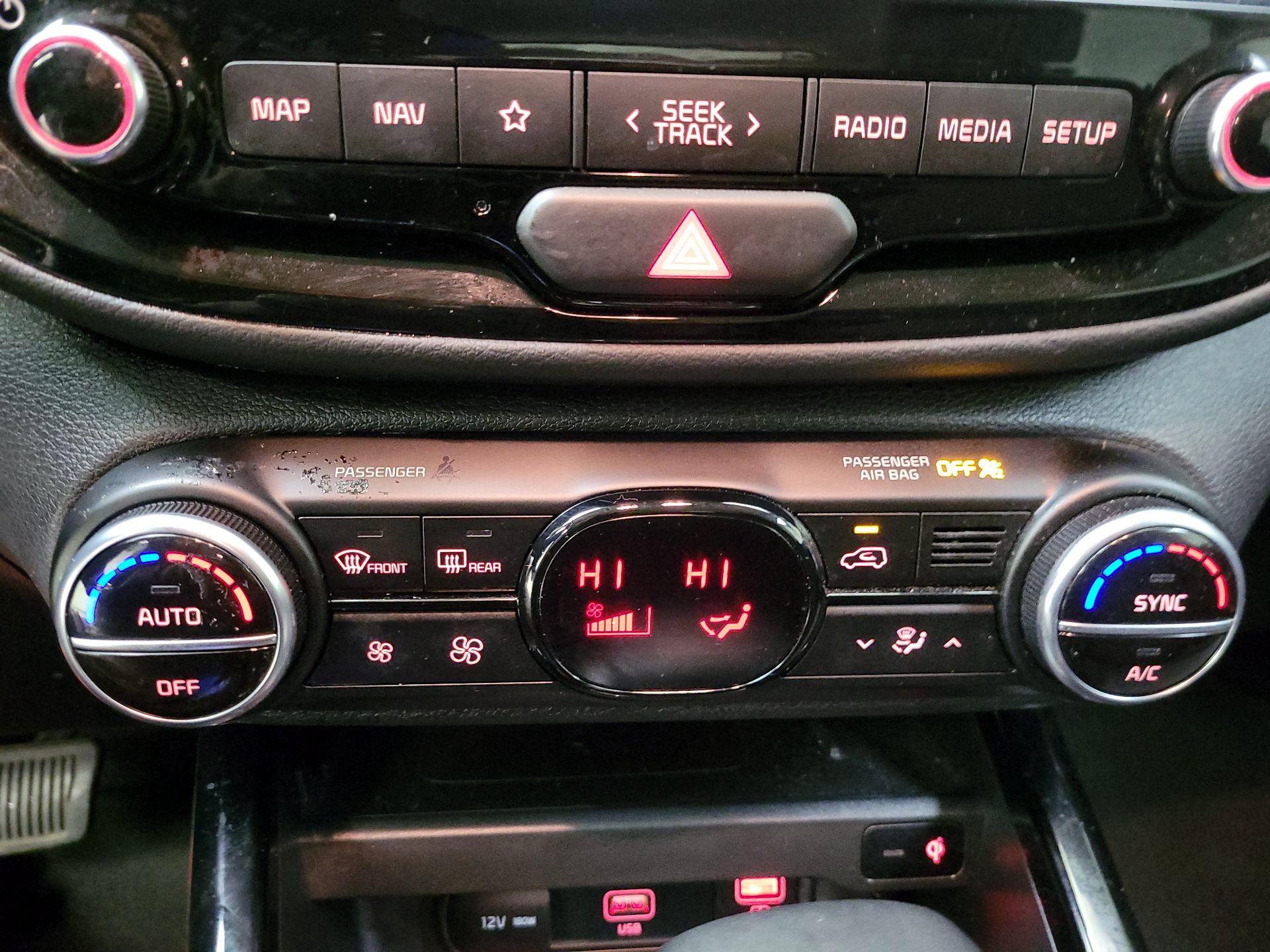 Thumbnail: 2020 Kia Soul - 17