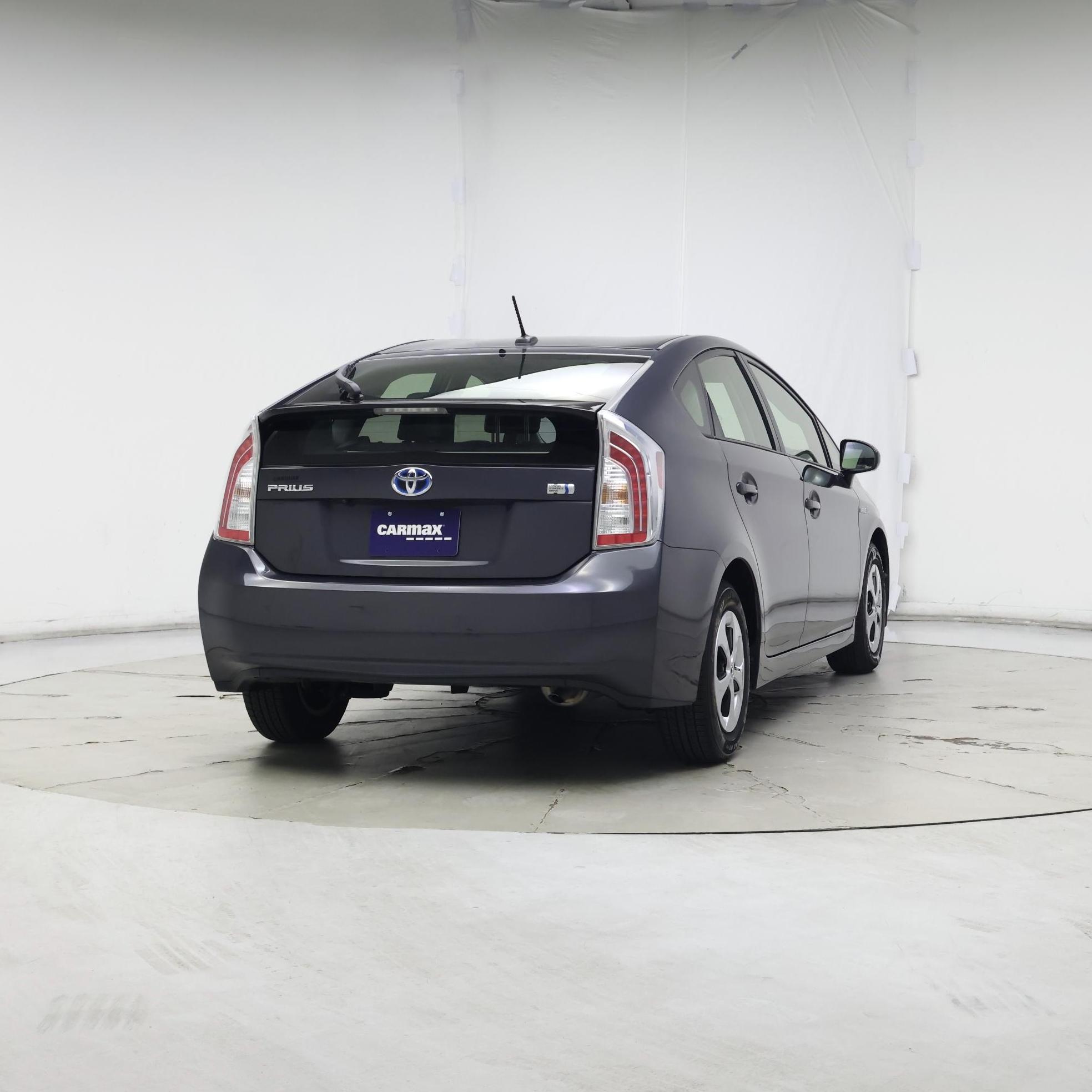 Thumbnail: 2015 Toyota Prius - 8